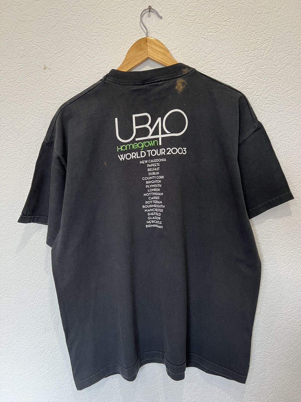 Band Tees × Vintage Vintage UB40 Black 2003 Tee T Shirt Band Size US XL / EU 56 / 4 - 6 Thumbnail