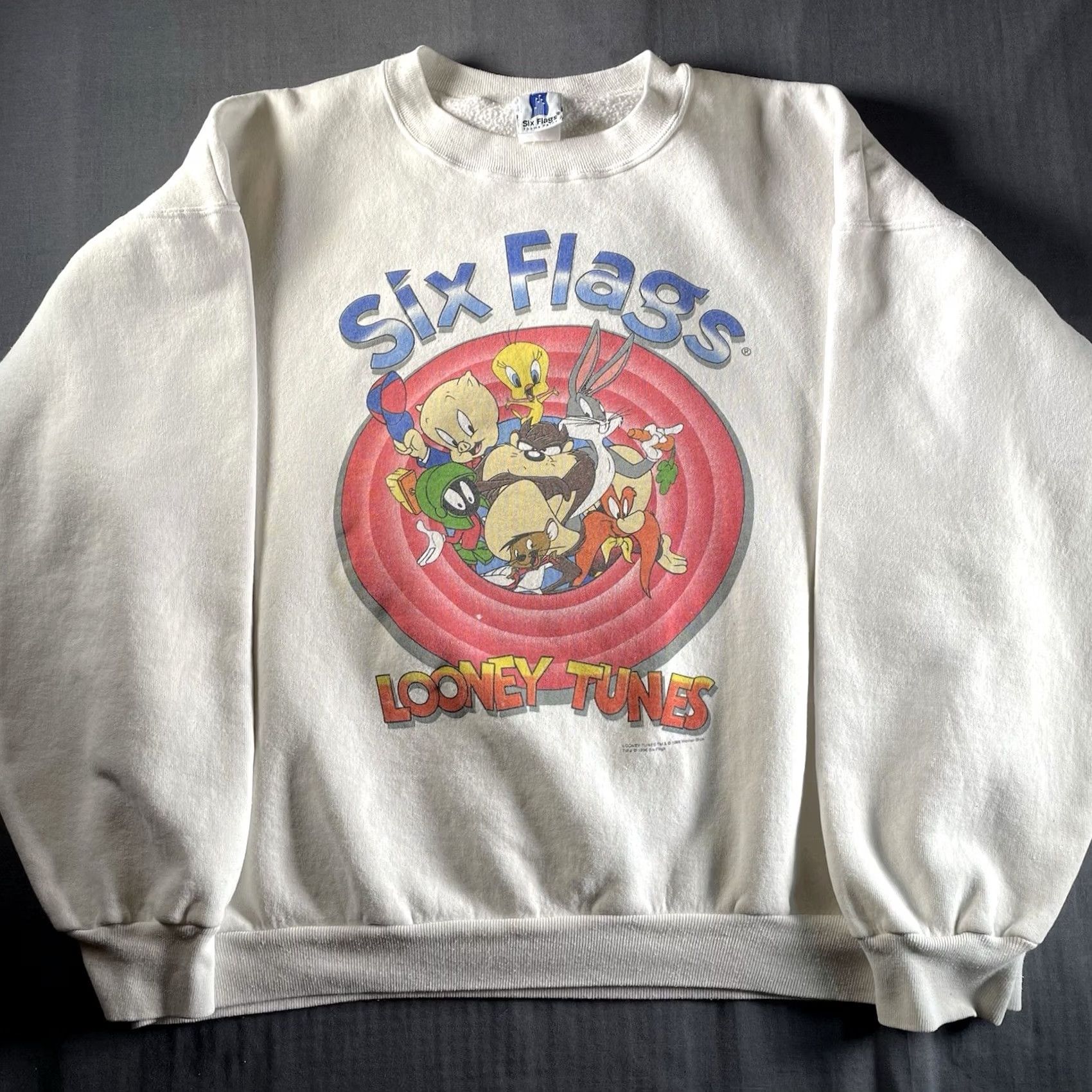 Vintage VINTAGE Six Flags Sweatshirt Mens 2XL Crew Neck Pullover Graphic Print 90s White Cotton Fleece Autumn Winter Fall Spring Theme Park Size US XXL / EU 58 / 5 - 2 Thumbnail