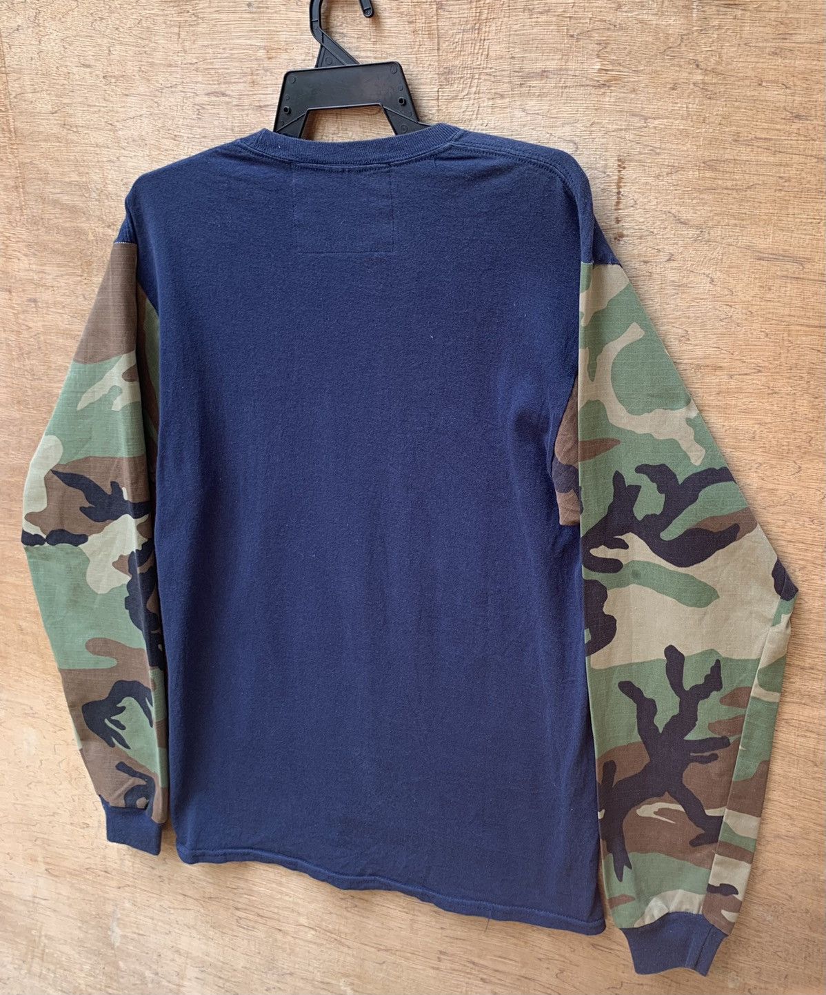 Japanese Brand Fung Burger Hand Printing Made In JAPAN Camo Sleeve Shirt Size US M / EU 48-50 / 2 - 7 Thumbnail