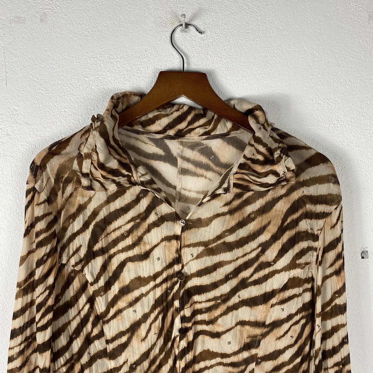 Krizia Uomo EVEX by Krizia Uomo Tiger Stripes Print Button Up Shirt Size M / US 6-8 / IT 42-44 - 4 Thumbnail