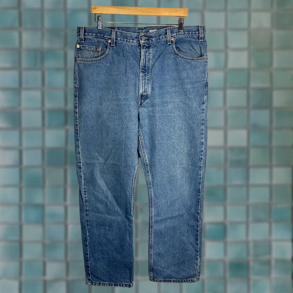 Levi's Levi's 505 Regular Fit Straight Leg Jeans Mens 40x30 Medium Wash Blue Denim Size US 40 / EU 56 - 1 Thumbnail