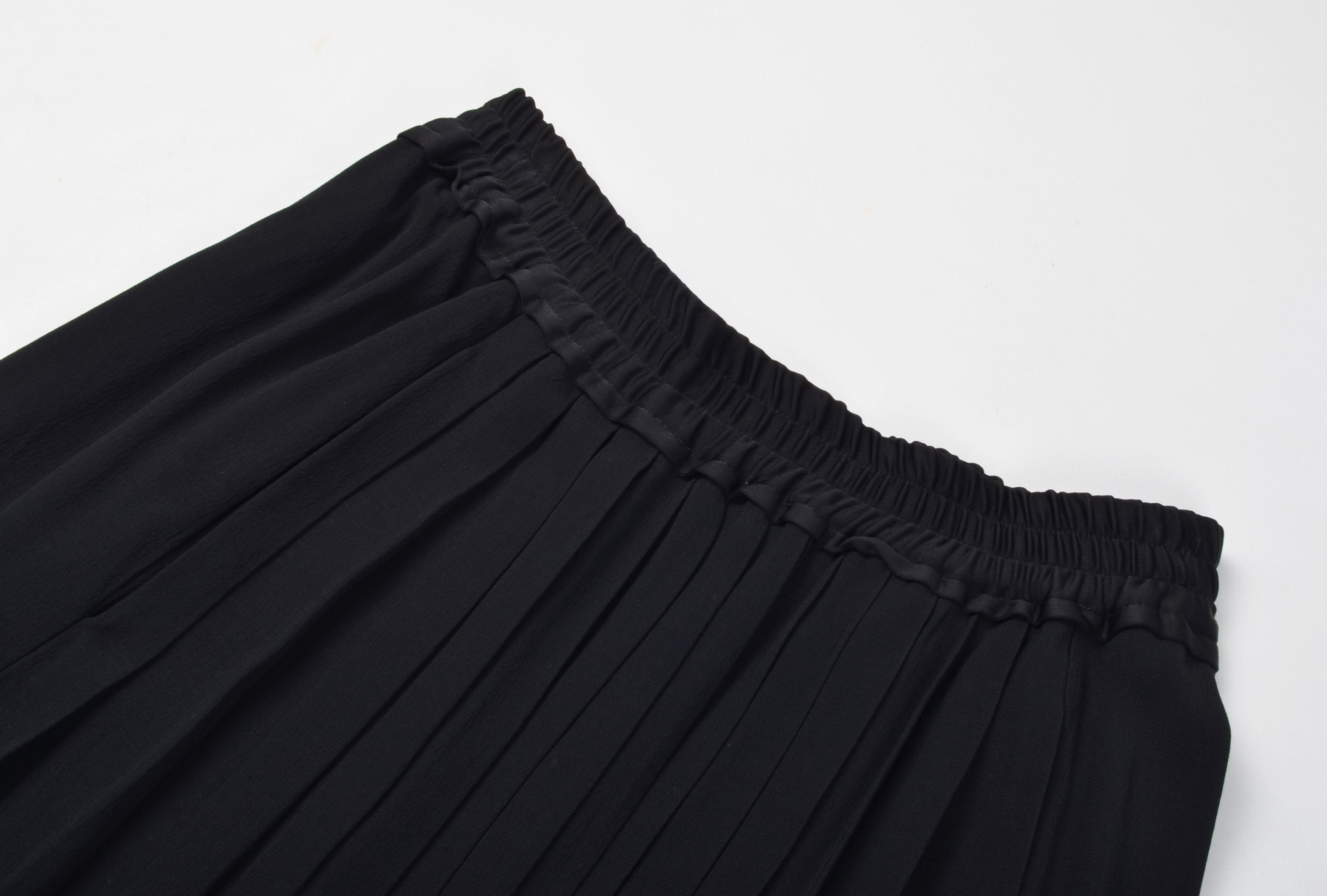 Zadig & Voltaire Zadig & Voltaire Black Pleated Midi Skirt Size 26" / US 2 / IT 38 - 5 Thumbnail