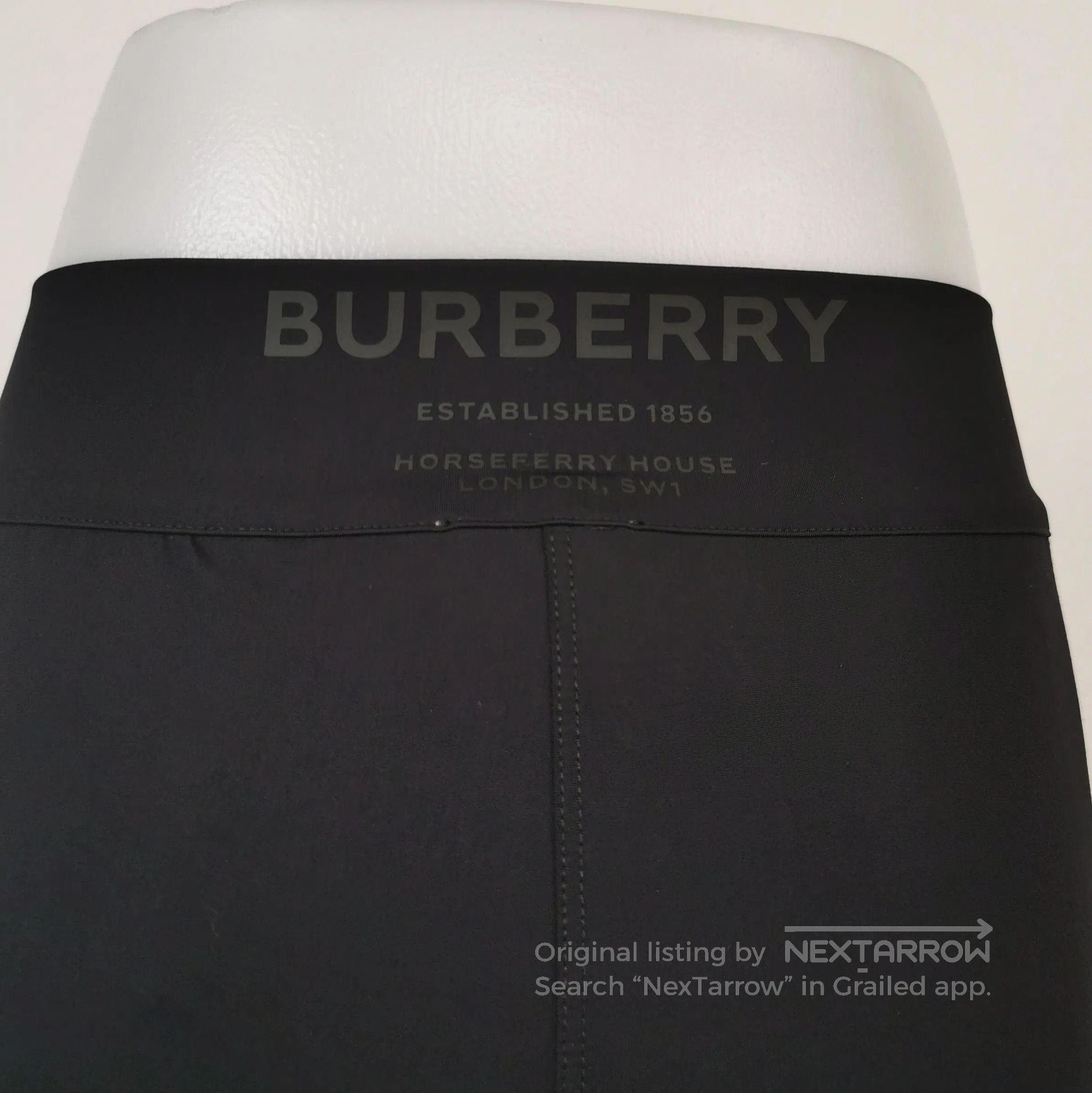 Burberry Burberry Colorblock Logo Leggings in Size S . Size US 26 / EU 42 - 1 Thumbnail