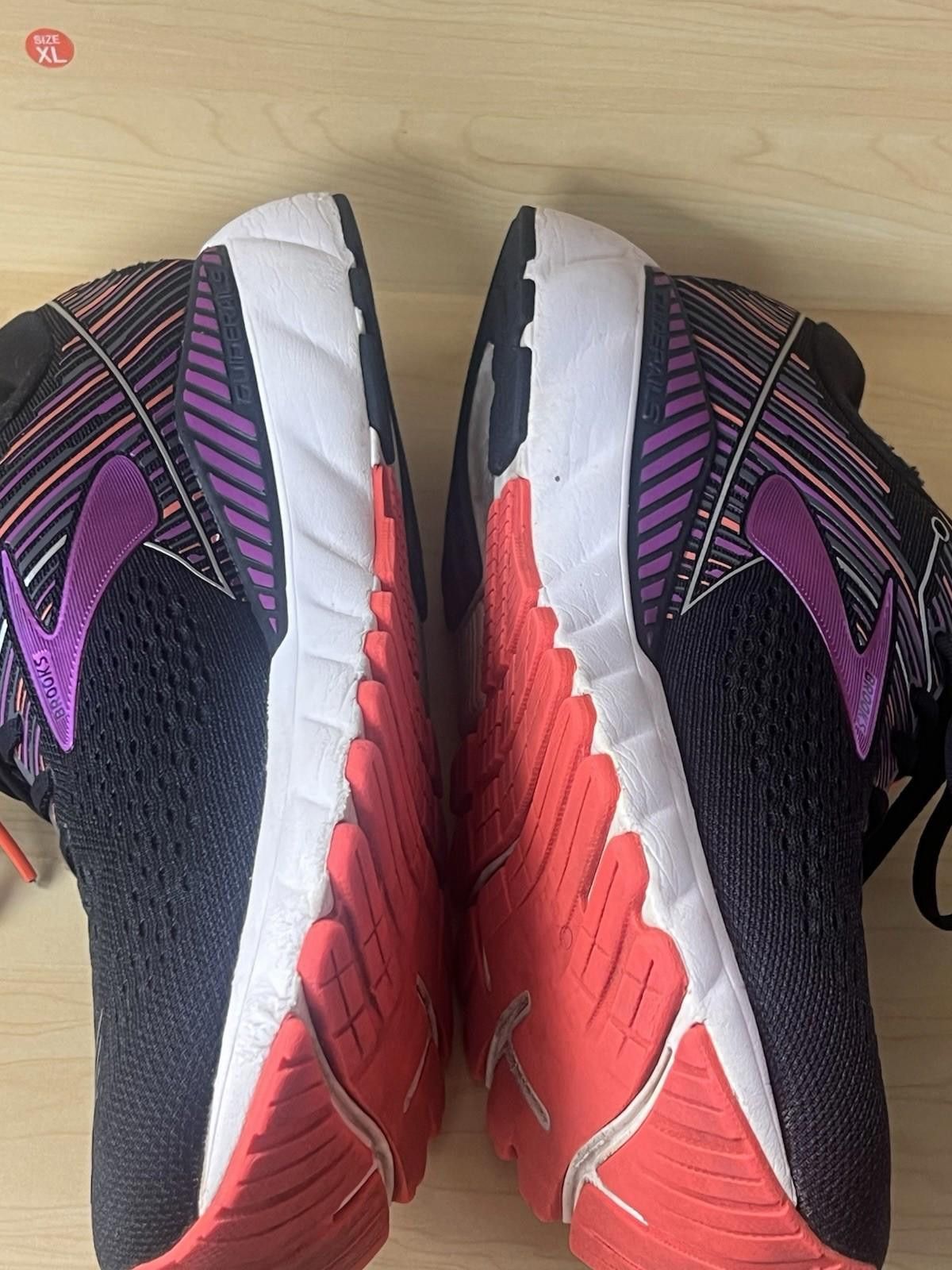Brooks Brooks Adrenaline GTS 19 Black/Purple Running Shoes S 11.5 Size US 11.5 / IT 41.5 - 6 Thumbnail