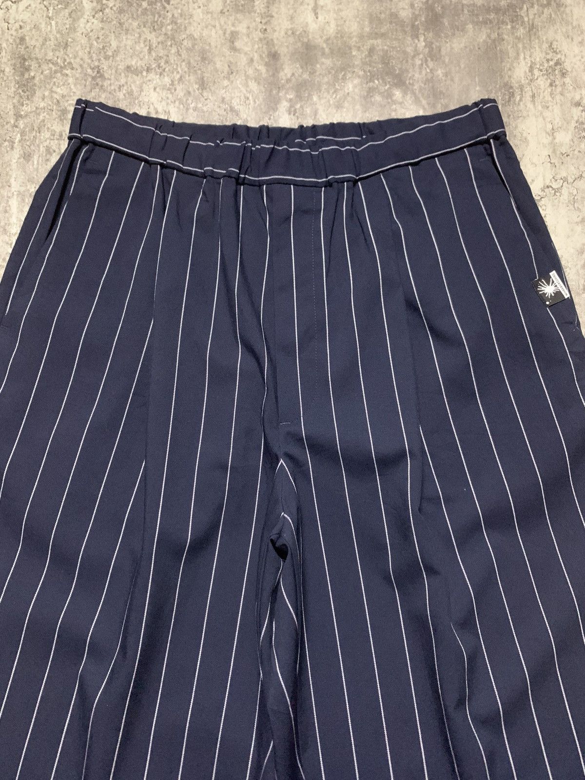 Maison MIHARA YASUHIRO Maison Mihara Yasuhiro x GU Baggy Stripes Pants Size US 30 / EU 46 - 2 Thumbnail