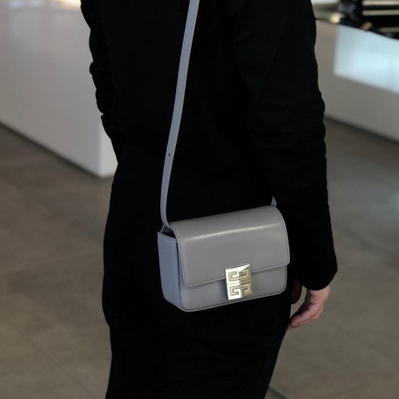 Givenchy o1loc1c0824 Size: OS / Cross Body Bag in Grey Size ONE SIZE - 5 Thumbnail