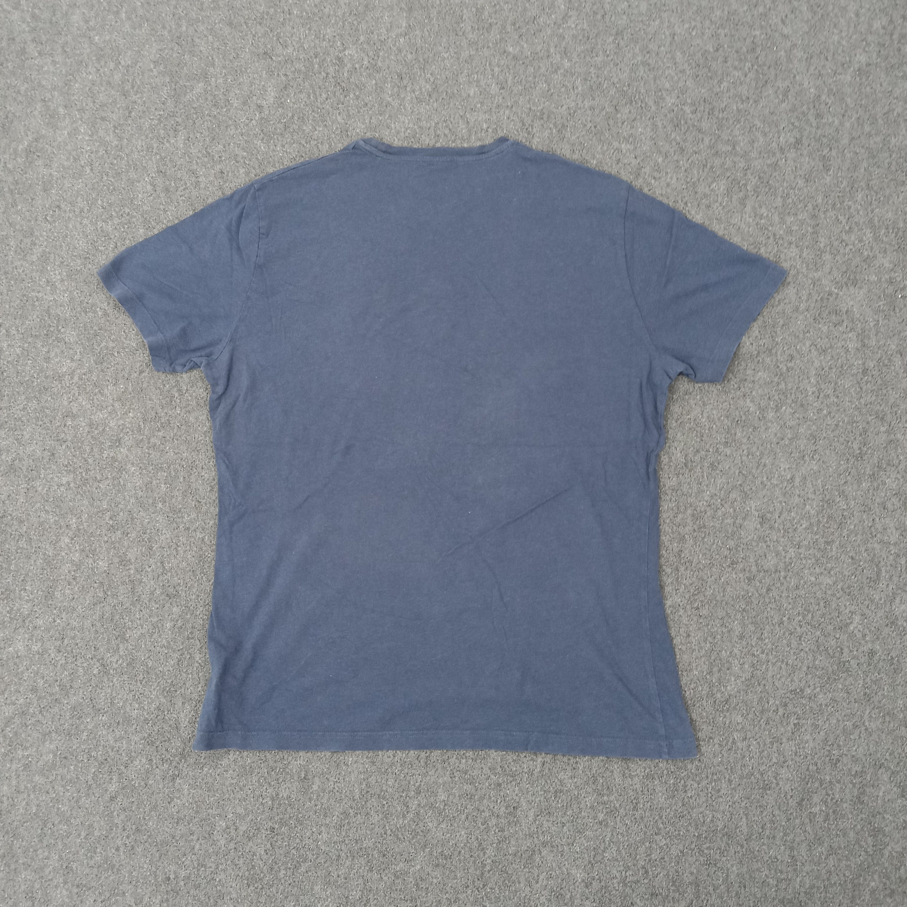 Vivienne Westwood Vivienne Westwood Small Logo Designer Tshirt C259N17 Size US L / EU 52-54 / 3 - 4 Thumbnail