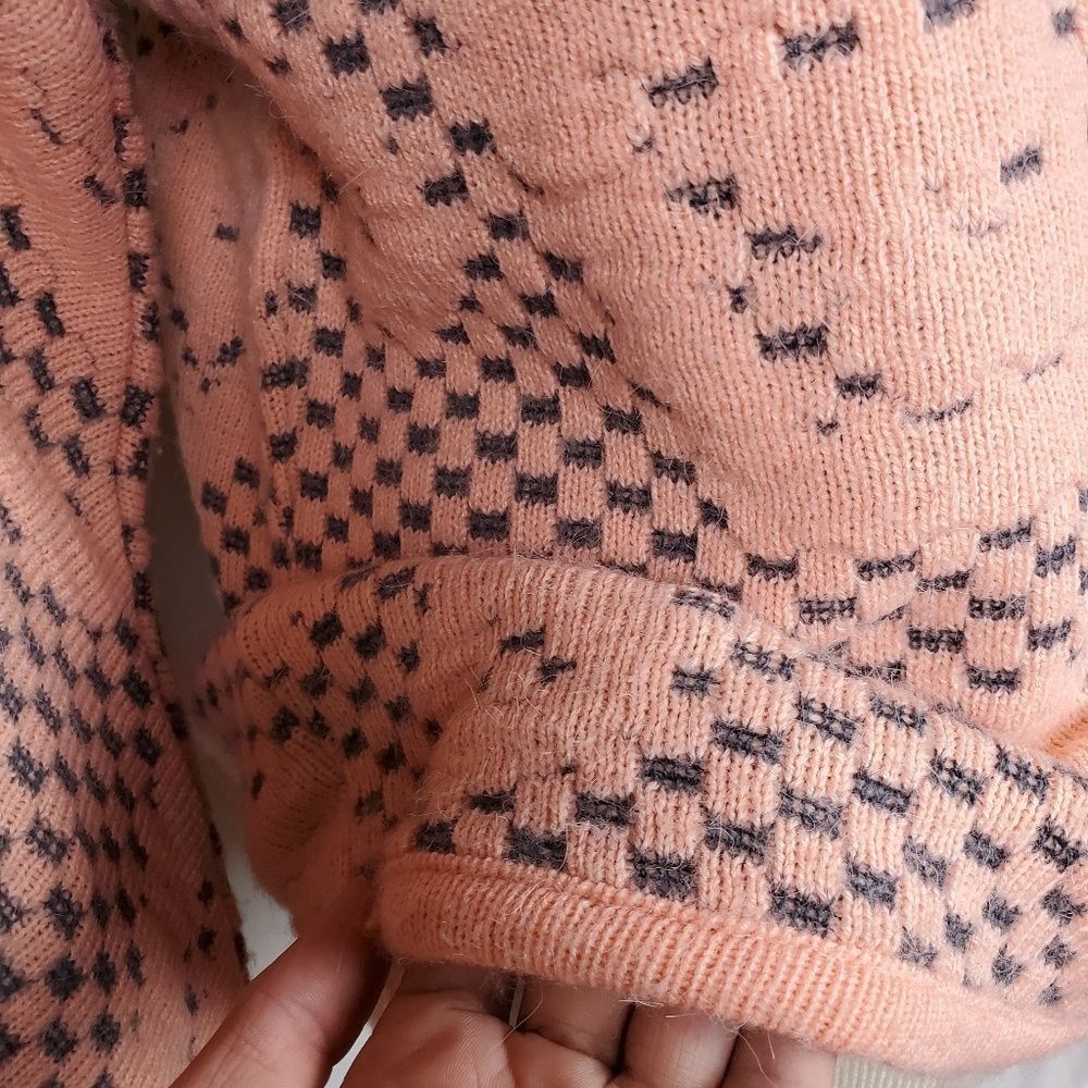 Vintage Vintage Pink Zipper Shoulder Sweater M-L 80s-90s Geometric Size M / US 6-8 / IT 42-44 - 8 Thumbnail