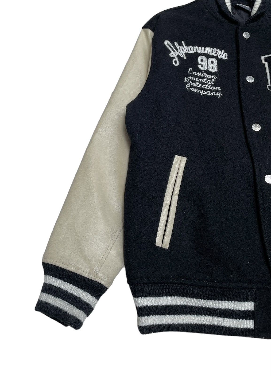 Alphanumeric Rare Vintage Brand Alphanumeric Leather Varsity Jacket 2000s Size US M / EU 48-50 / 2 - 5 Thumbnail