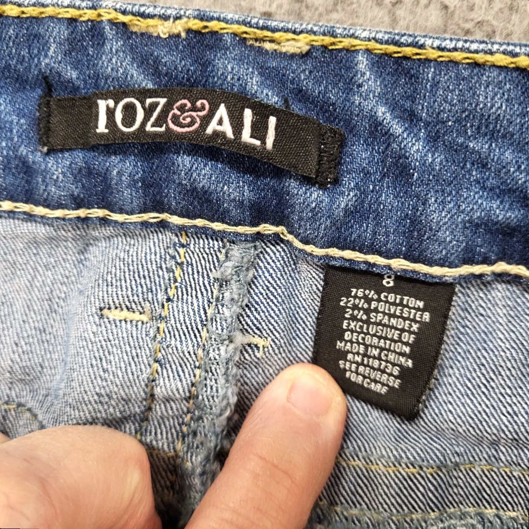 Denime **Roz & Ali Women's Size 8 Blue Denim Crop Jeans Embroidered Bling** User: Roz & Ali Women's Size 8 Blue Denim Crop Jeans Embroidered Bling Size 30" / US 8 / IT 44 - 2 Thumbnail