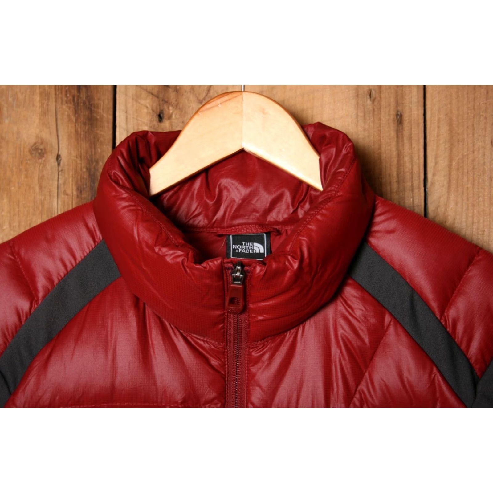 The North Face THE NORTH FACE Puffer Jacket Down 600 Fill Red Gray Sz. L Mens Slim/Regular Zip Jacket Size US L / EU 52-54 / 3 - 2 Thumbnail