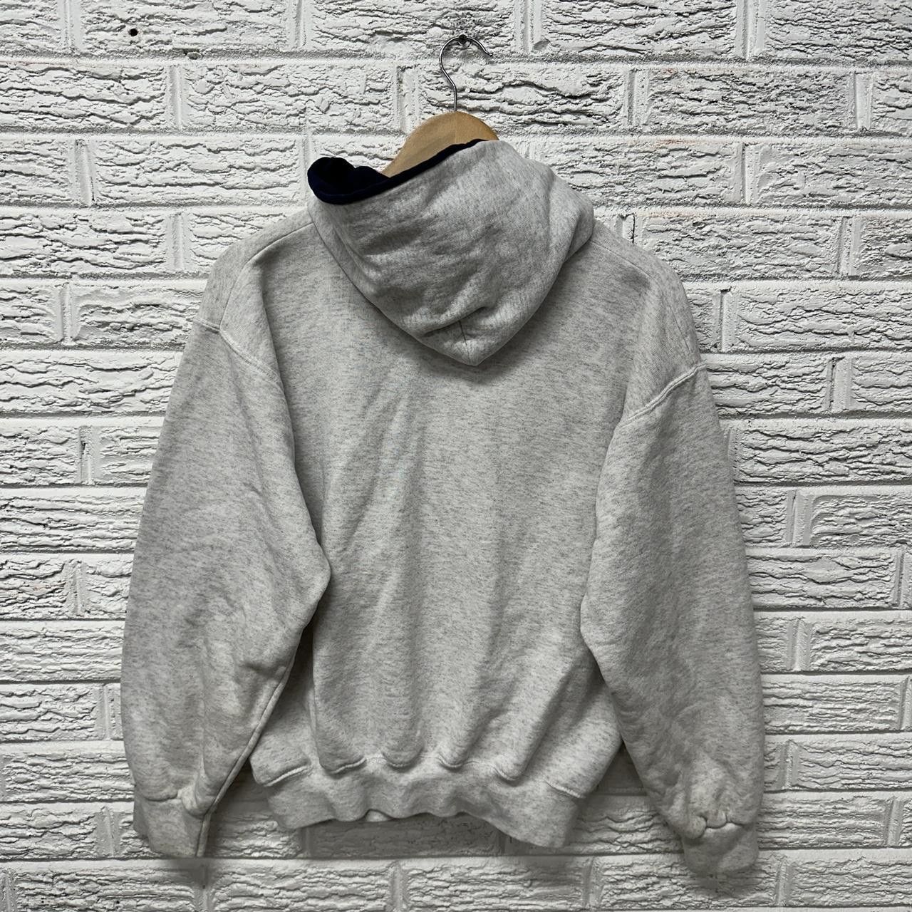 Disney Vintage Disney Mickey Mouse Hoodie Sweatshirt Medium Size US M / EU 48-50 / 2 - 3 Thumbnail