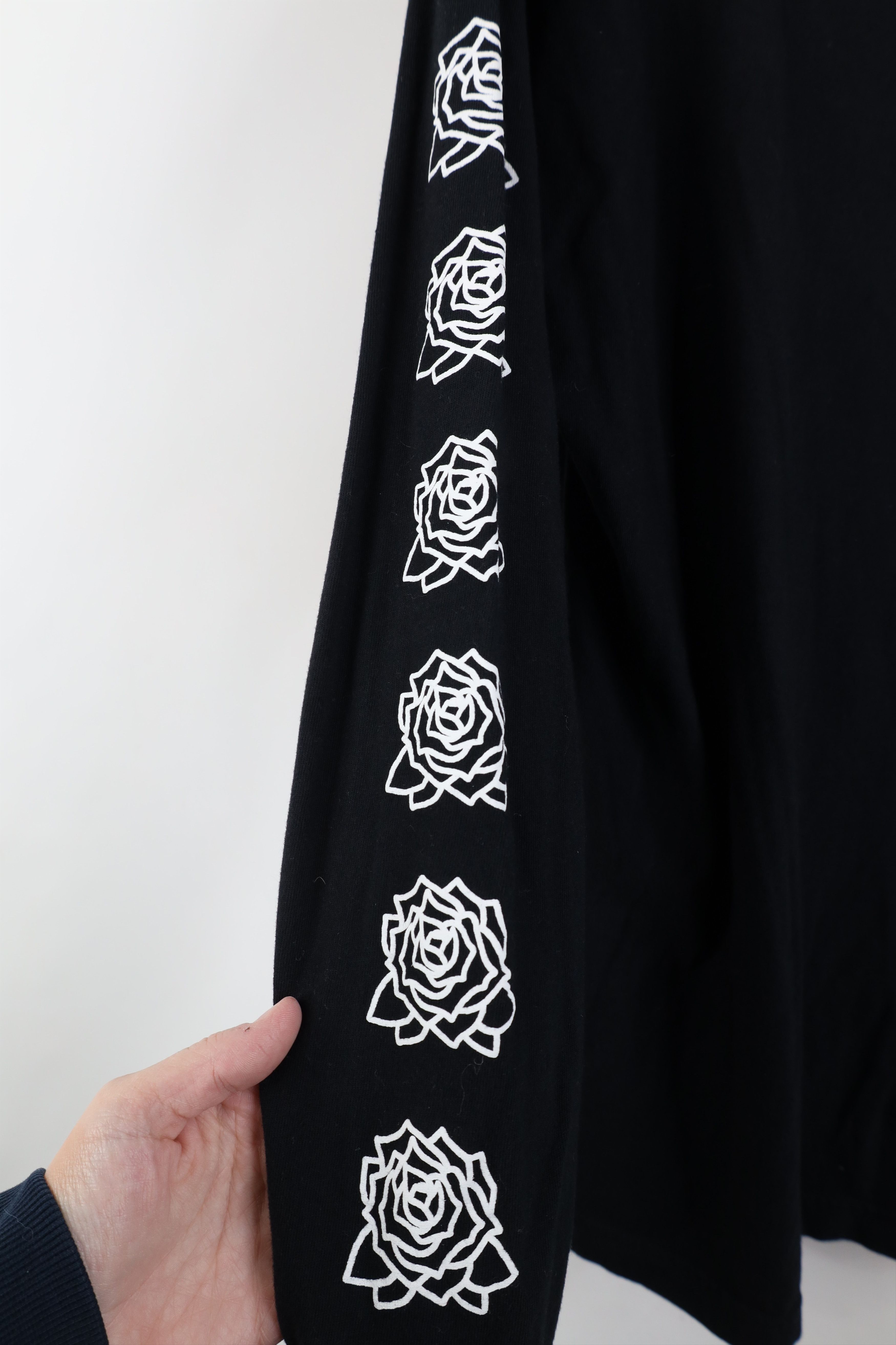 Obey Vintage Y2K Obey Propaganda Flower Long Sleeve T-Shirt Black Size US M / EU 48-50 / 2 - 10 Thumbnail