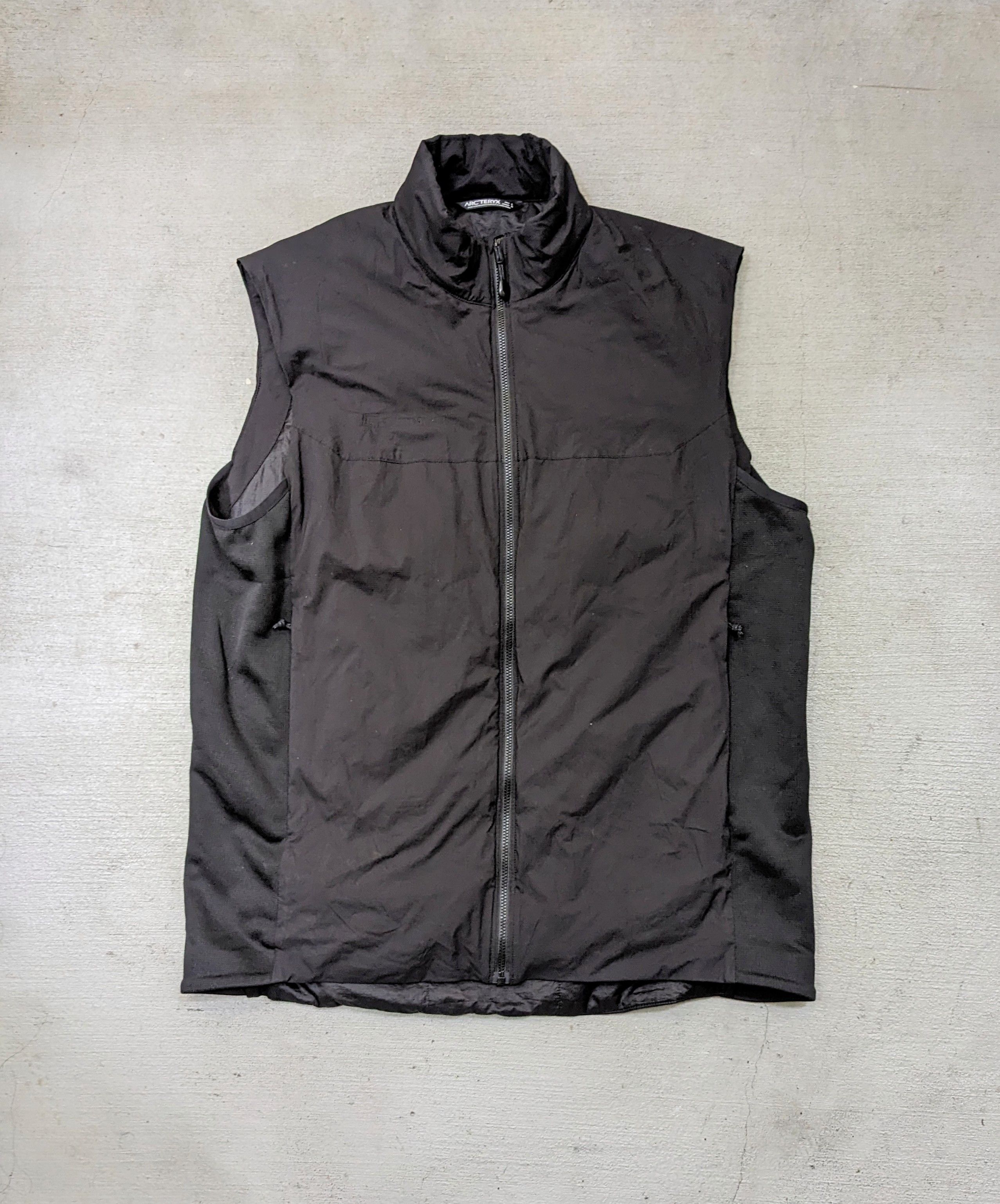 Arc'teryx Arc'teryx Vest Black Zip Up Nylon Polyester Techwear Size US L / EU 52-54 / 3 - 1 Thumbnail