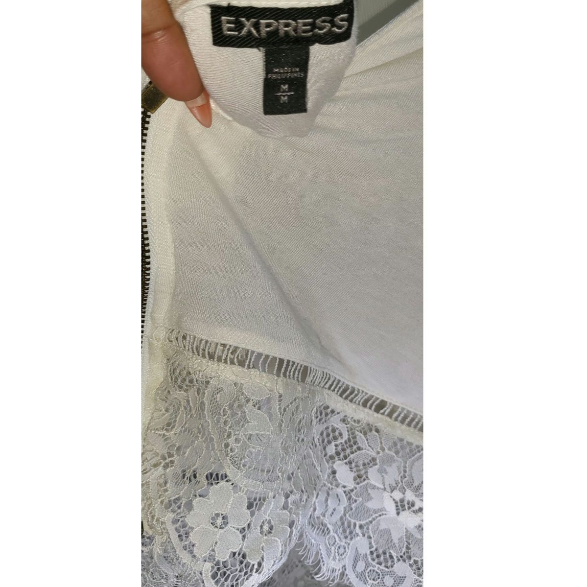 Express Express White Lace Crop Top with Back Zipper Women’s Size M Size M / US 6-8 / IT 42-44 - 6 Thumbnail