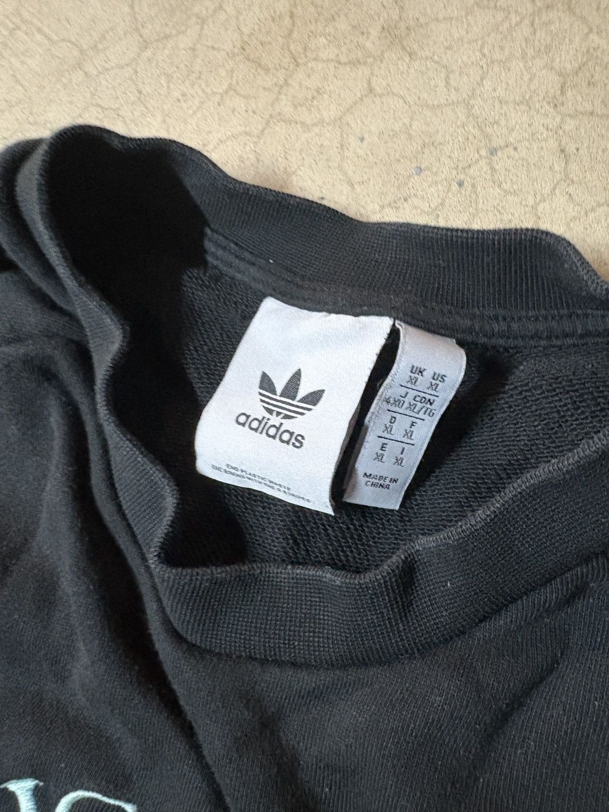 Adidas Adidas Y2K Embroidered Crewneck Sweatshirt Black Size XL Size US XL / EU 56 / 4 - 4 Thumbnail