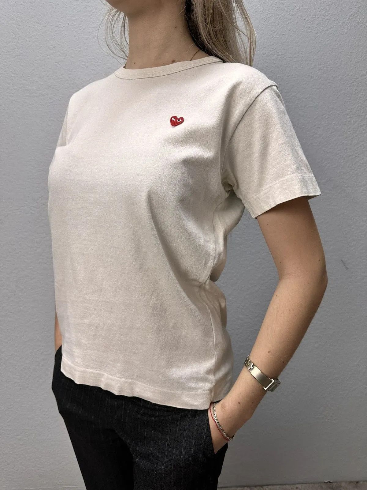 👉 Comme des Garçons PLAY CDG Heart Blue Eyes T-Shirt