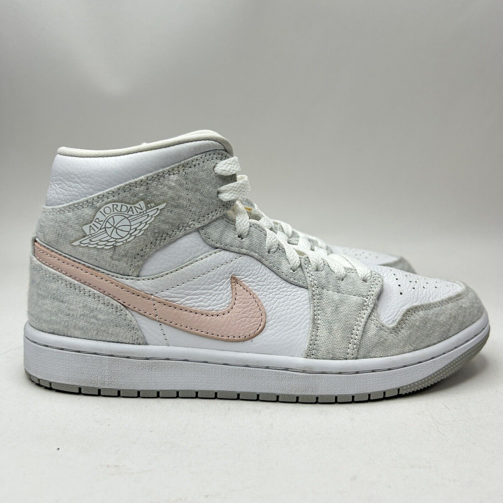 Jordan Brand Nike Air Jordan 1 Mid SE WMNS “Light Iron Ore Grey” 2023 Size US 9 / IT 39 - 5 Thumbnail