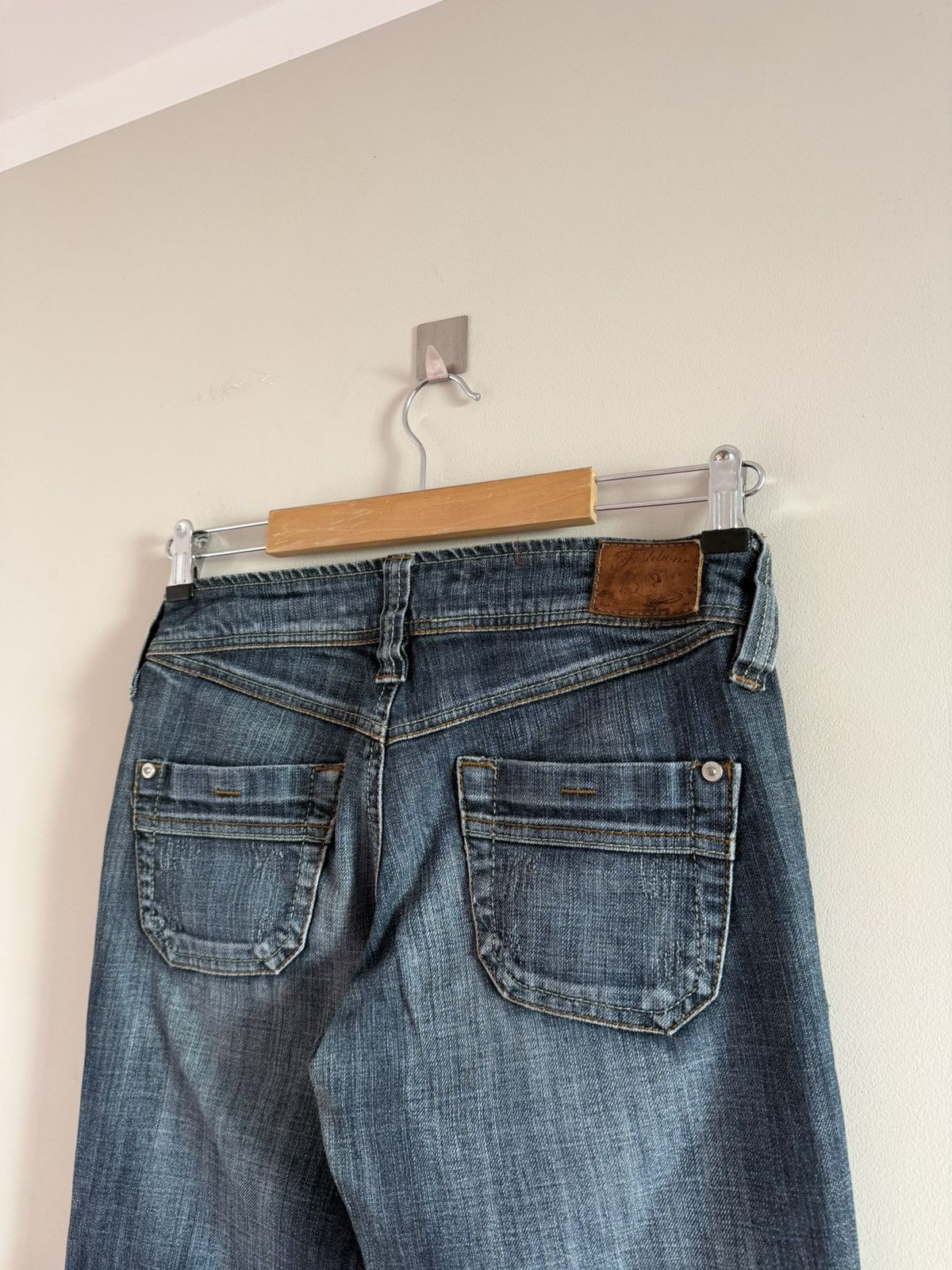 Vintage Vintage Y2K Mid Wash Flared Low Rise Denim Jeans Size 27" / US 4 / IT 40 - 7 Thumbnail