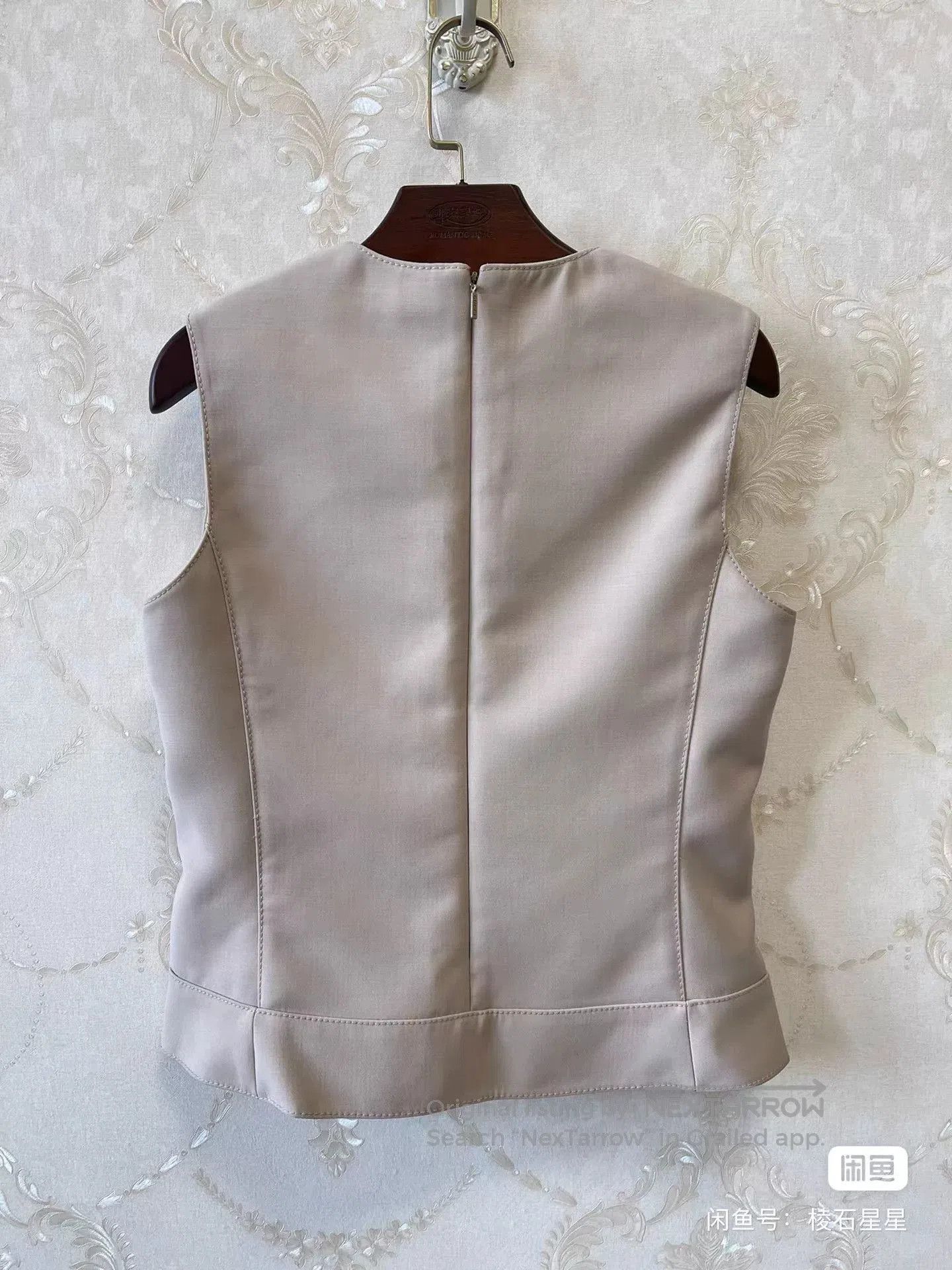 Tom Ford Gucci Tom Ford Sleeveless Vest. Size M / US 6-8 / IT 42-44 - 8 Thumbnail
