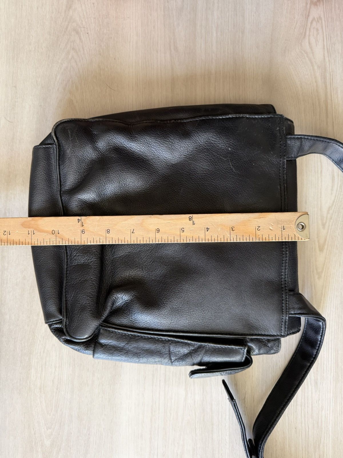Liz Claiborne Vintage CRAZY HORSE Leather Crossbody Brown Shoulder Bag Size ONE SIZE - 9 Thumbnail