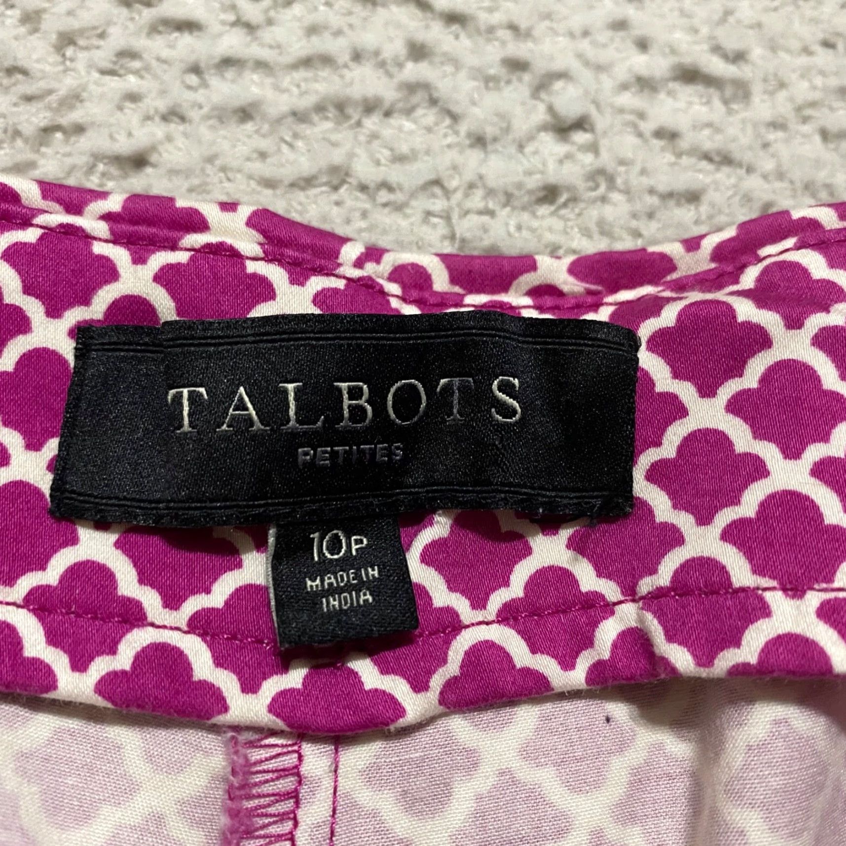 Talbots Talbots Pant Cropped Pink Geometric Heritage Mid Rise Petites Womens 10P (30 in Waist) 22 in Inseam Cotton Spandex Button Zip Flat Front Cropped Crop Size 30" / US 8 / IT 44 - 7 Thumbnail