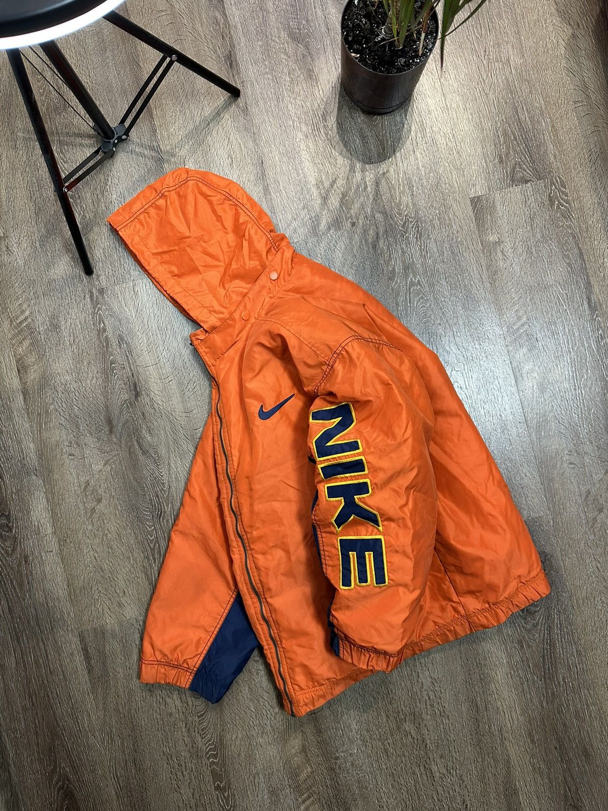 Nike 1990s Vintage Nike Light Jacket Big Logo Y2K Size US L / EU 52-54 / 3 - 2 Thumbnail