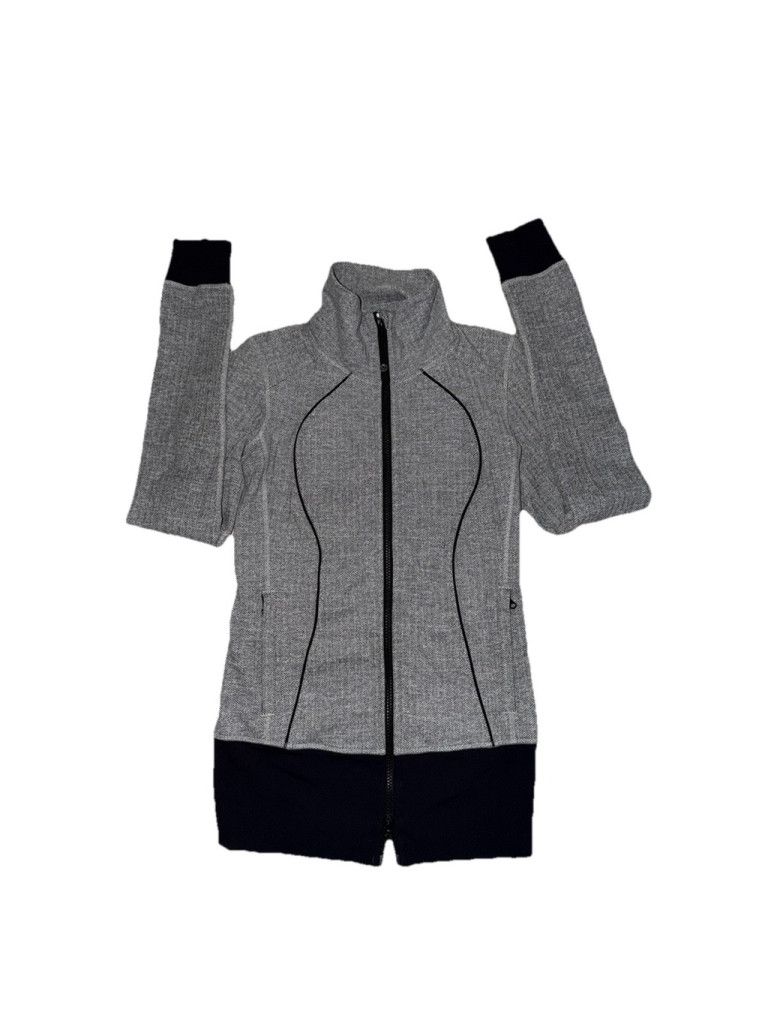 Lululemon Lululemon Nice Asana Jacket Sz 4 Full Zip Black Grey color Size S / US 4 / IT 40 - 2 Thumbnail