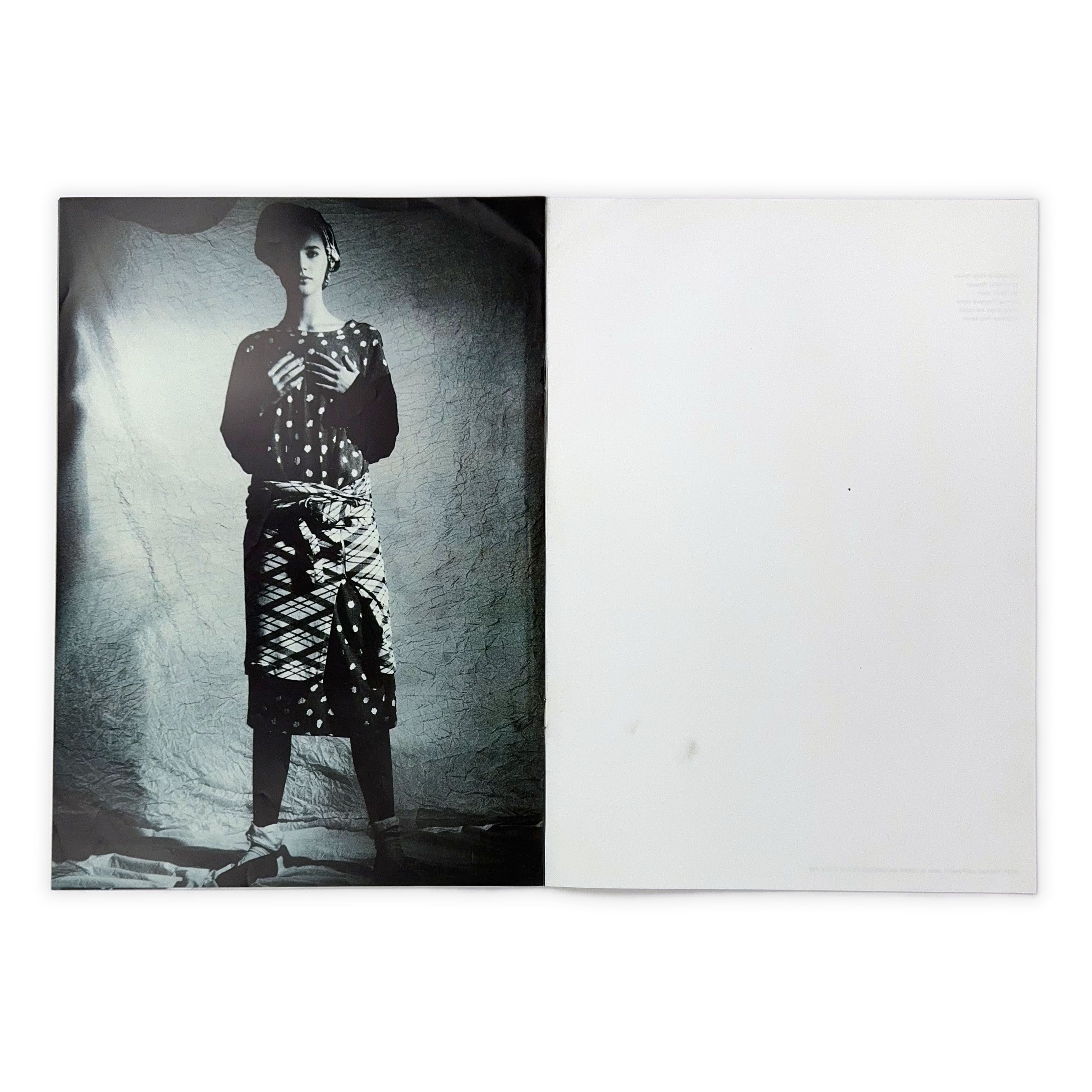 Comme des Garcons tricot COMME des GARÇONS No.12 by Paolo Roversi (1985) Size ONE SIZE - 2 Thumbnail