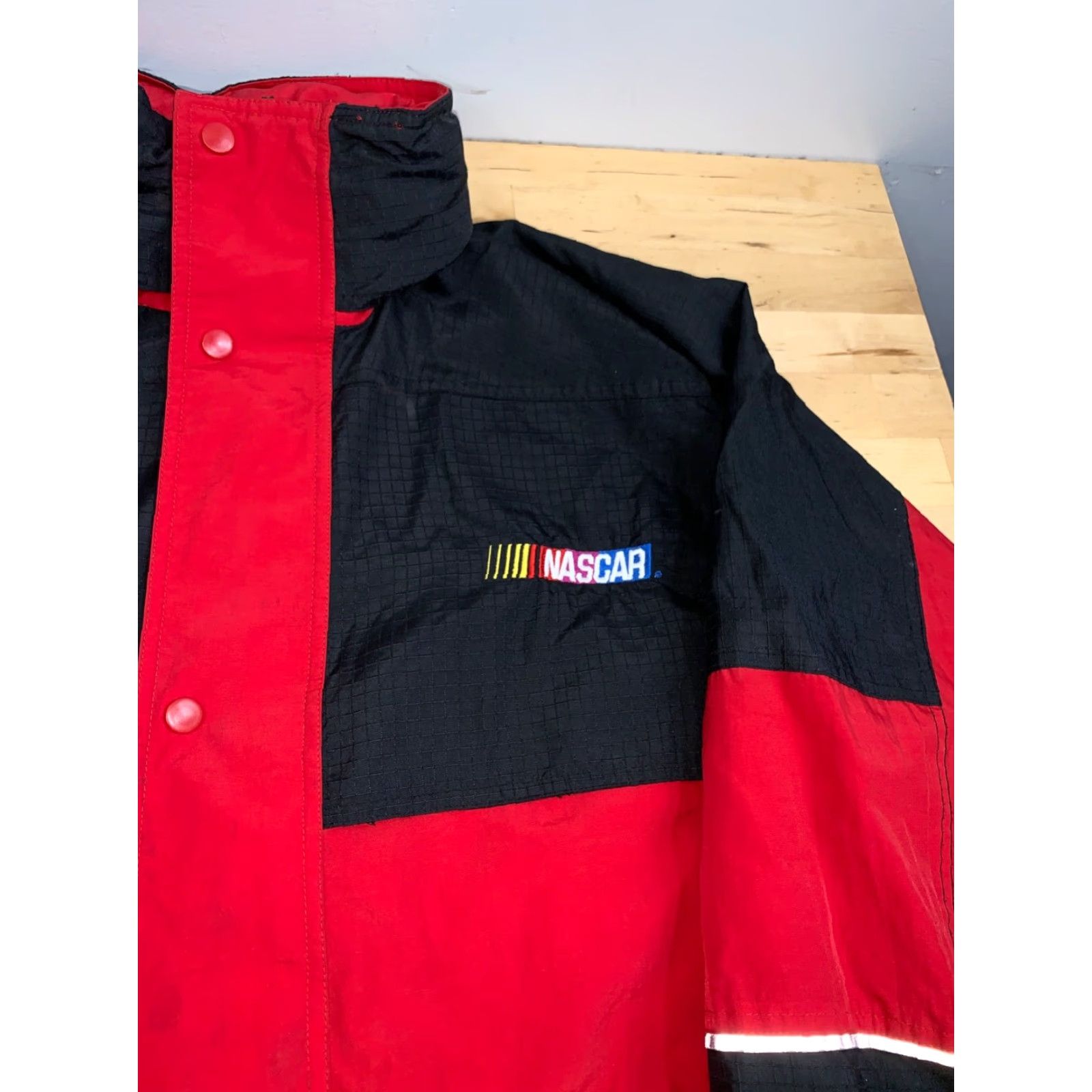 NASCAR VINTAGE NASCAR Windbreaker Jacket Mens L Red Zip Hooded Y2K 12733 Size US L / EU 52-54 / 3 - 7 Thumbnail