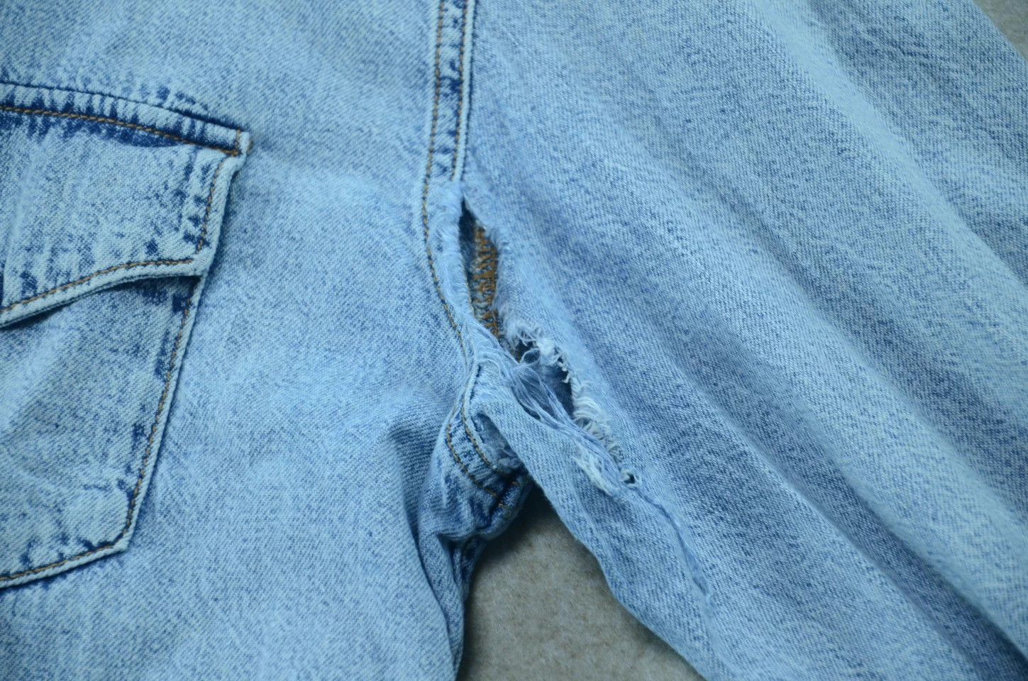 Acne Studios Acne Studios Blue Washed Distressed Denim Shirt Jacket Size US M / EU 48-50 / 2 - 3 Thumbnail