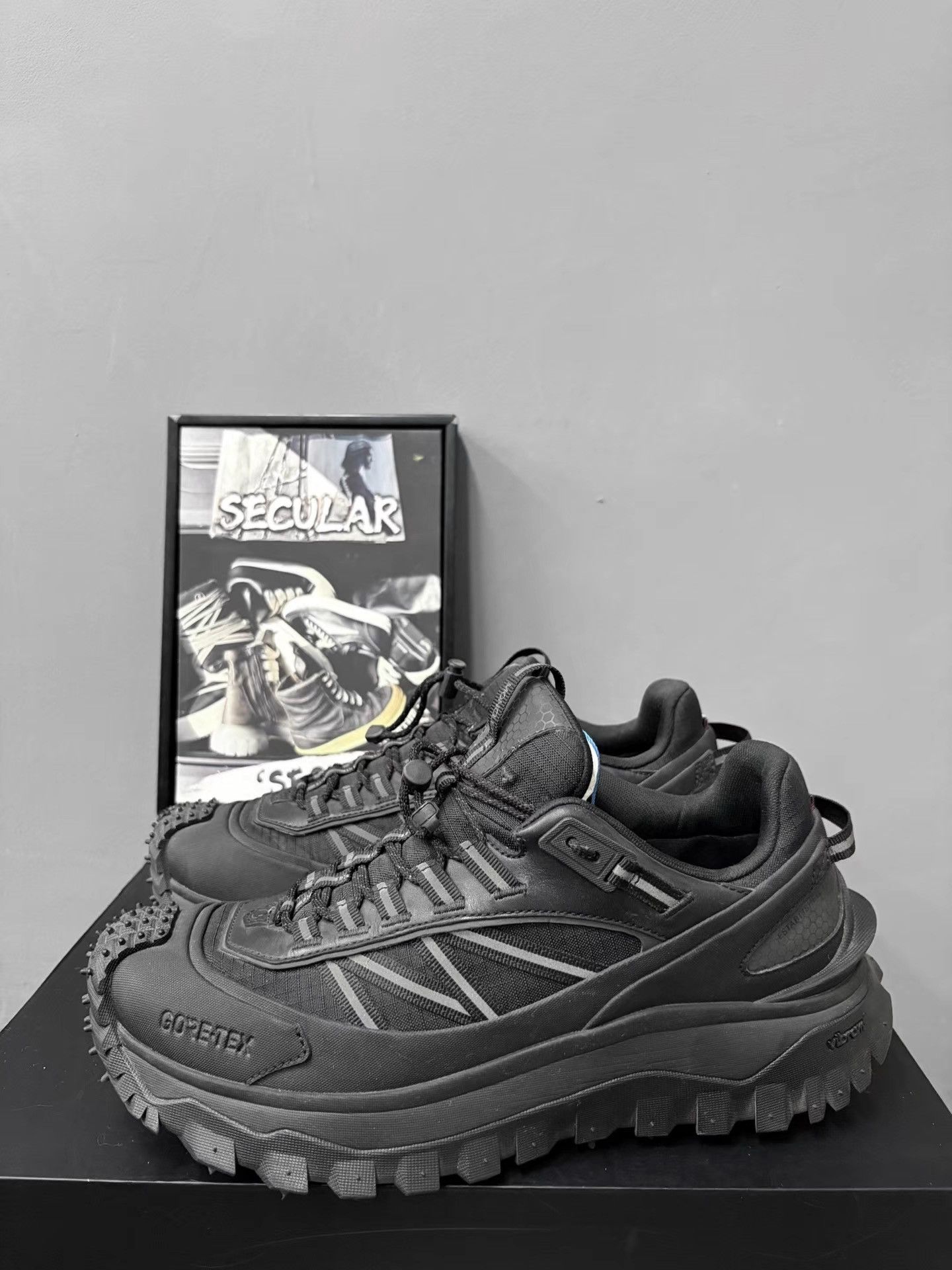 Moncler Moncler Tire Sneakers K34 Size US 11 / EU 44 - 2 Thumbnail