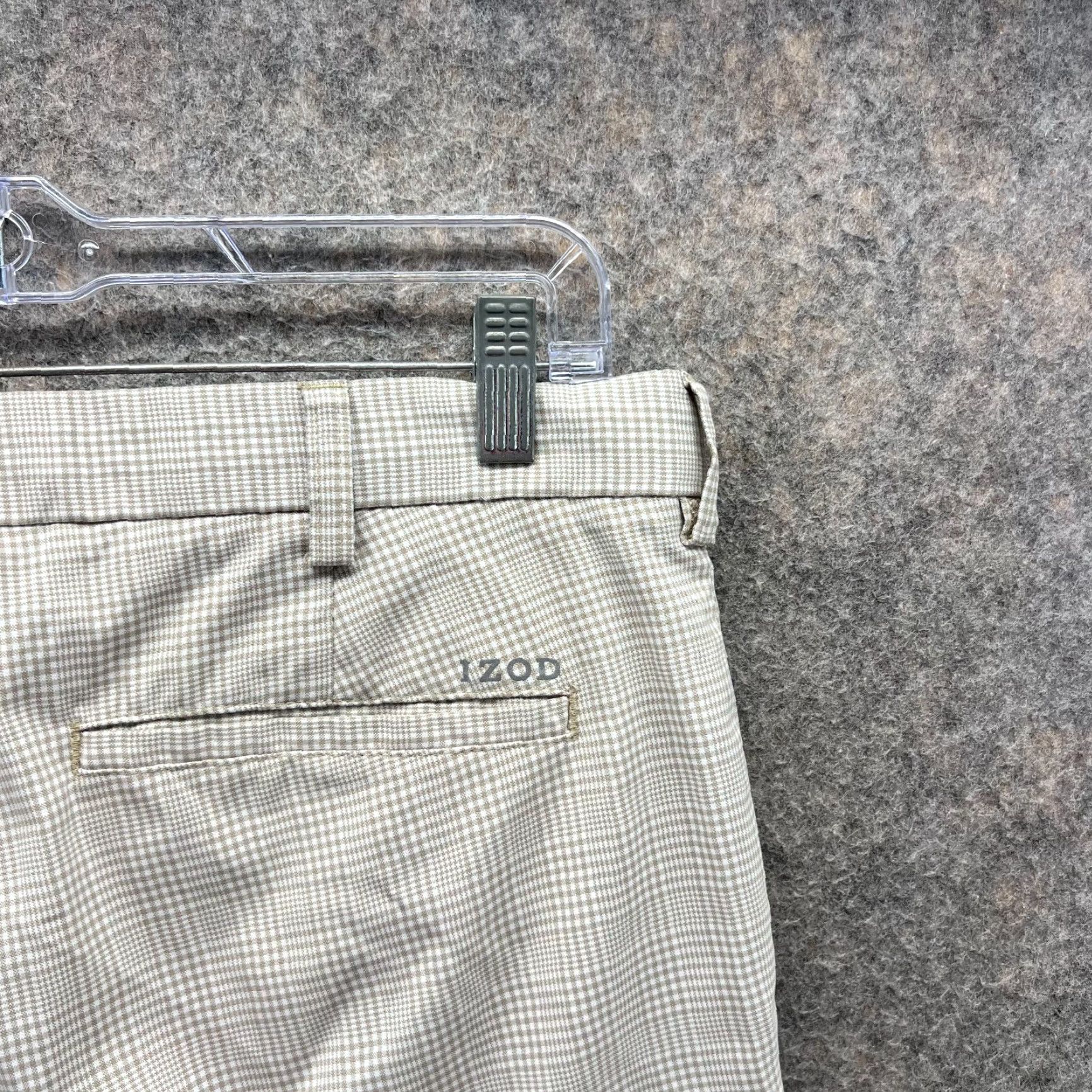 Izod IZOD Pants Men 32x30 Adult Khaki Chino Pleated Tan Beige Glen Check Vintage Golf Hat? Size US 32 / EU 48 - 4 Thumbnail