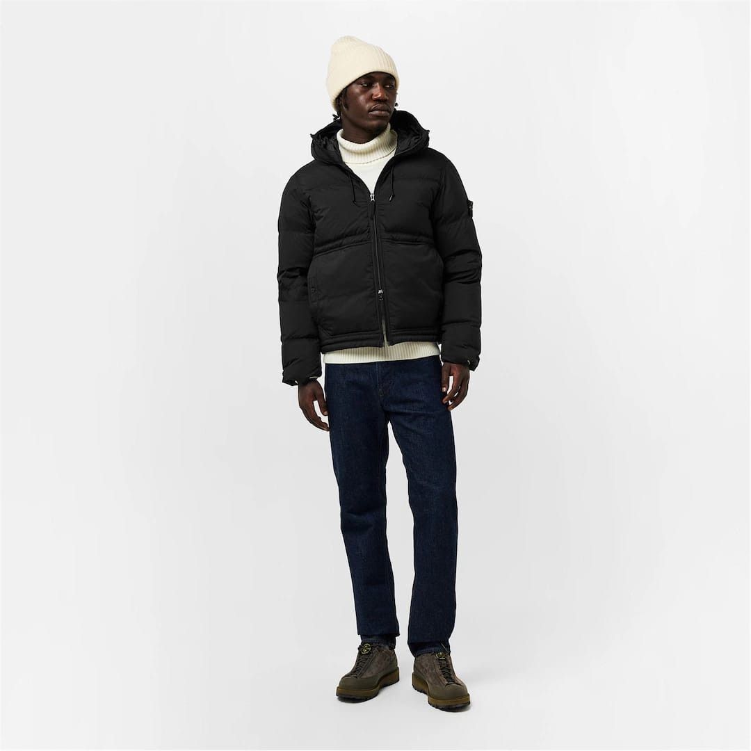 Stone Island o1g2r1mq0526 Quilted Medium Puffer Jacket in Nero Size US S / EU 44-46 / 1 - 6 Thumbnail