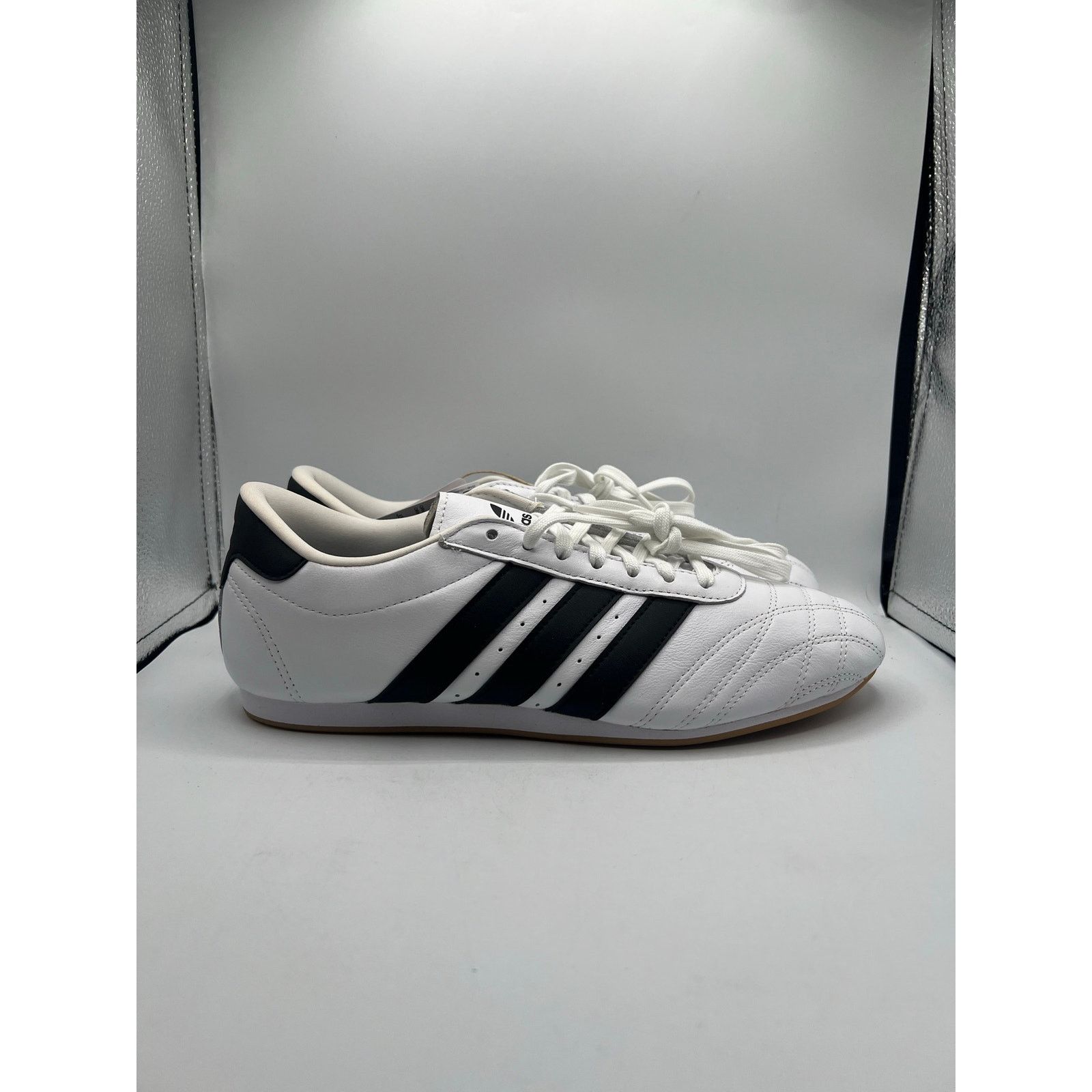 Adidas Adidas Taekwondo lace “White Black Gum” size 9 women’s Size US 9 / IT 39 - 3 Thumbnail