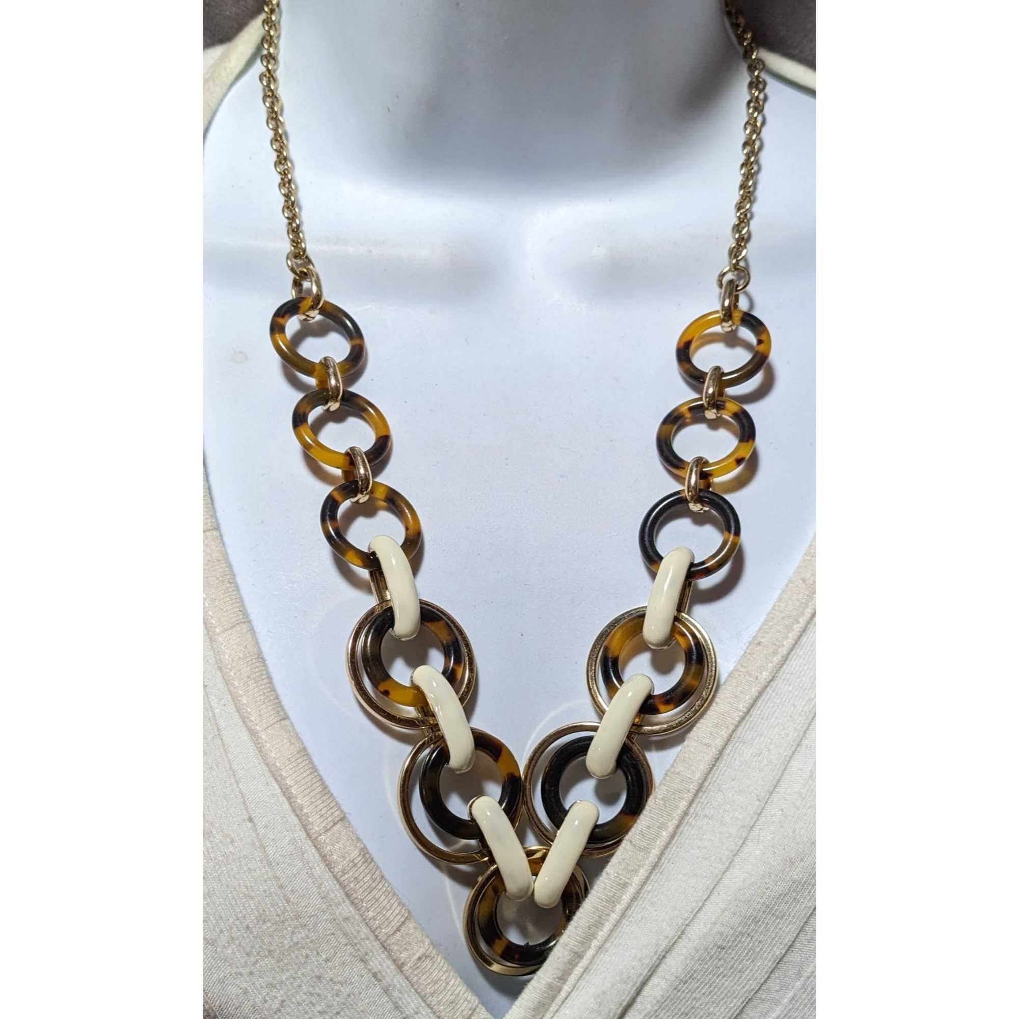 Talbots Talbots Tortoise Link White And Gold Accent Necklace Size ONE SIZE - 5 Thumbnail