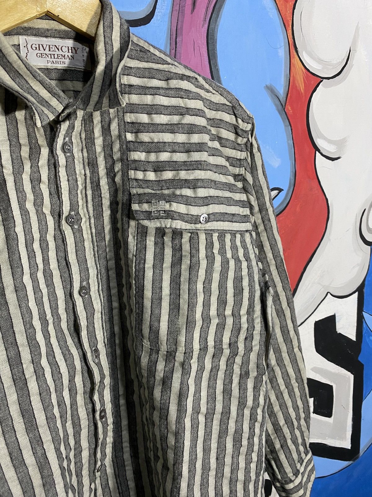 Givenchy Givenchy paris vintage woll shirt single big pocket Size US L / EU 52-54 / 3 - 5 Thumbnail