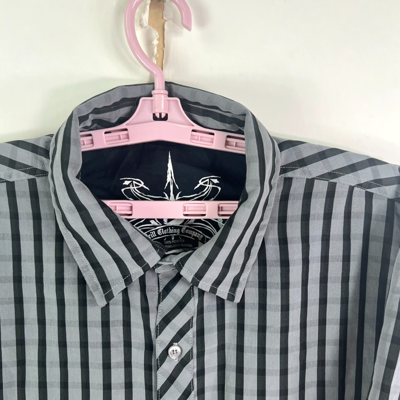 CO Drill Clothing Co Striped Short Sleeve Button-Up Shirt Mens 2XL Gray Shirt Casual 90s Beach Classic Athletic Fit Pockets Embroidered Button-Up Size US XXL / EU 58 / 5 - 3 Thumbnail