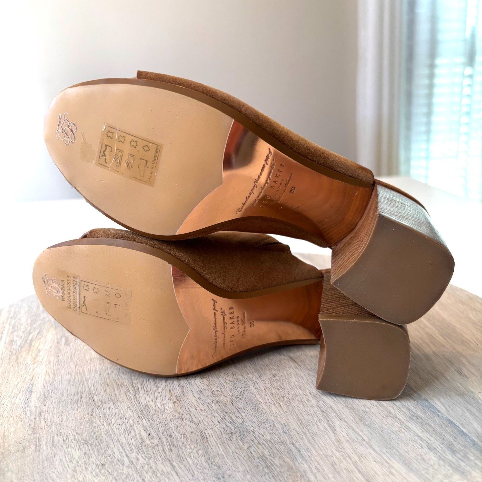 Ted Baker Ted Baker London Suede Heels Women's EU 38 US 7 Brown Block Size US 7 / IT 37 - 10 Thumbnail