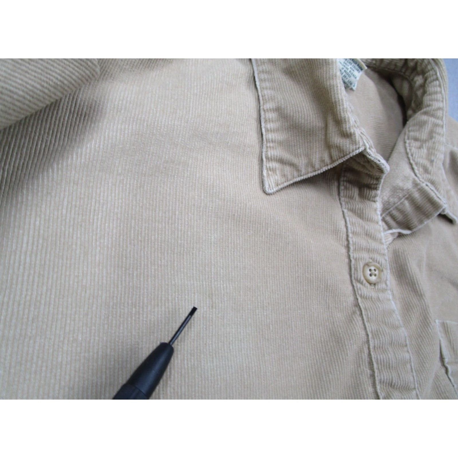 Vintage L.L. Bean Corduroy Button Up Shirt Women's Medium Beige Long Sleeve 100% Cotton Size M / US 6-8 / IT 42-44 - 4 Thumbnail