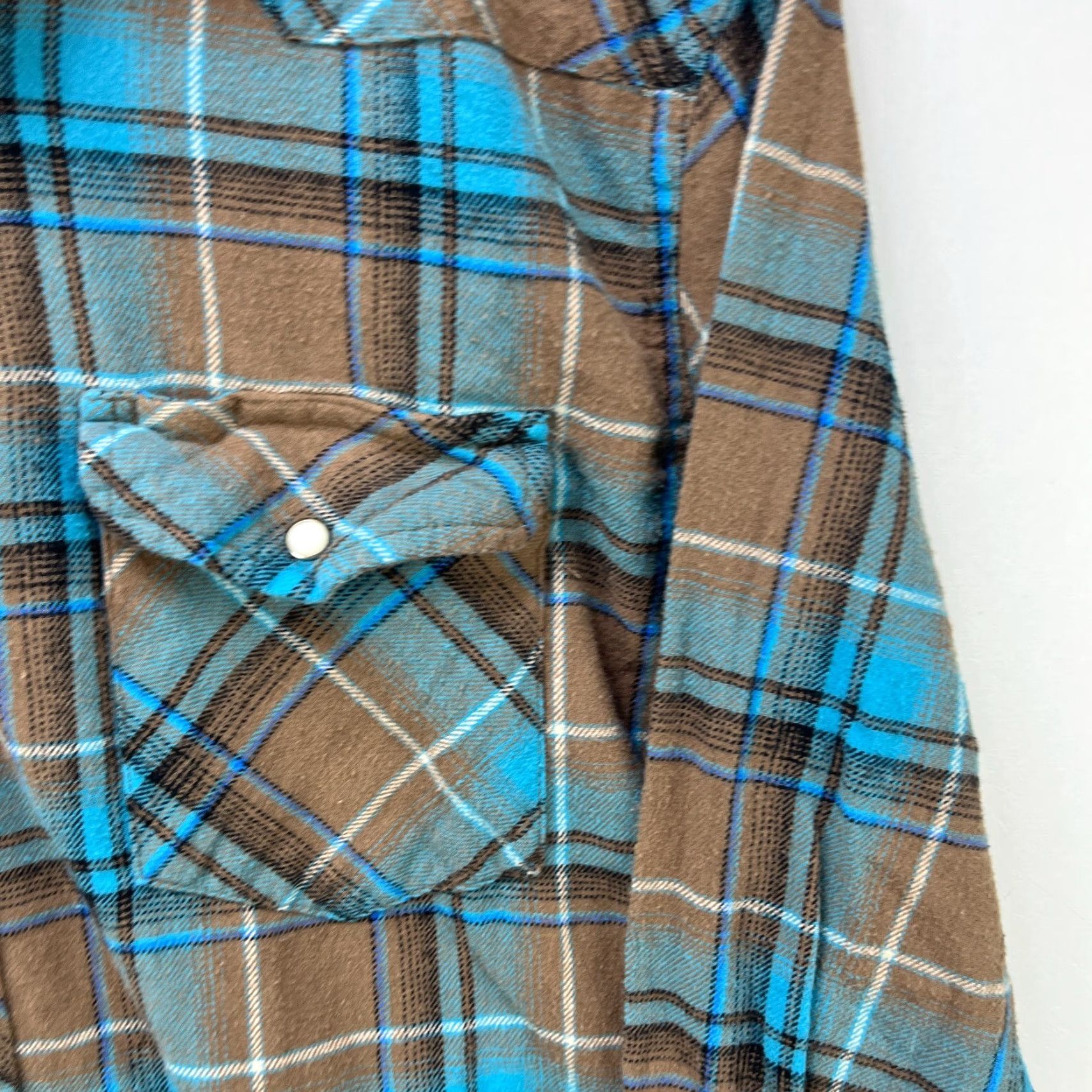 Wrangler VINTAGE Wrangler Western Plaid Button-Up Shirt L Mens Long Sleeve Blue Trendy Western Accents: Button Snap Size US L / EU 52-54 / 3 - 3 Thumbnail