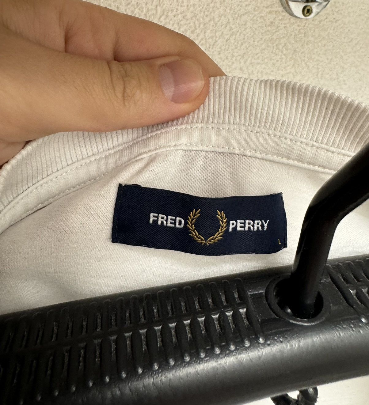 Fred Perry Fred Perry big logo white t-shirt L sz Size US L / EU 52-54 / 3 - 7 Thumbnail