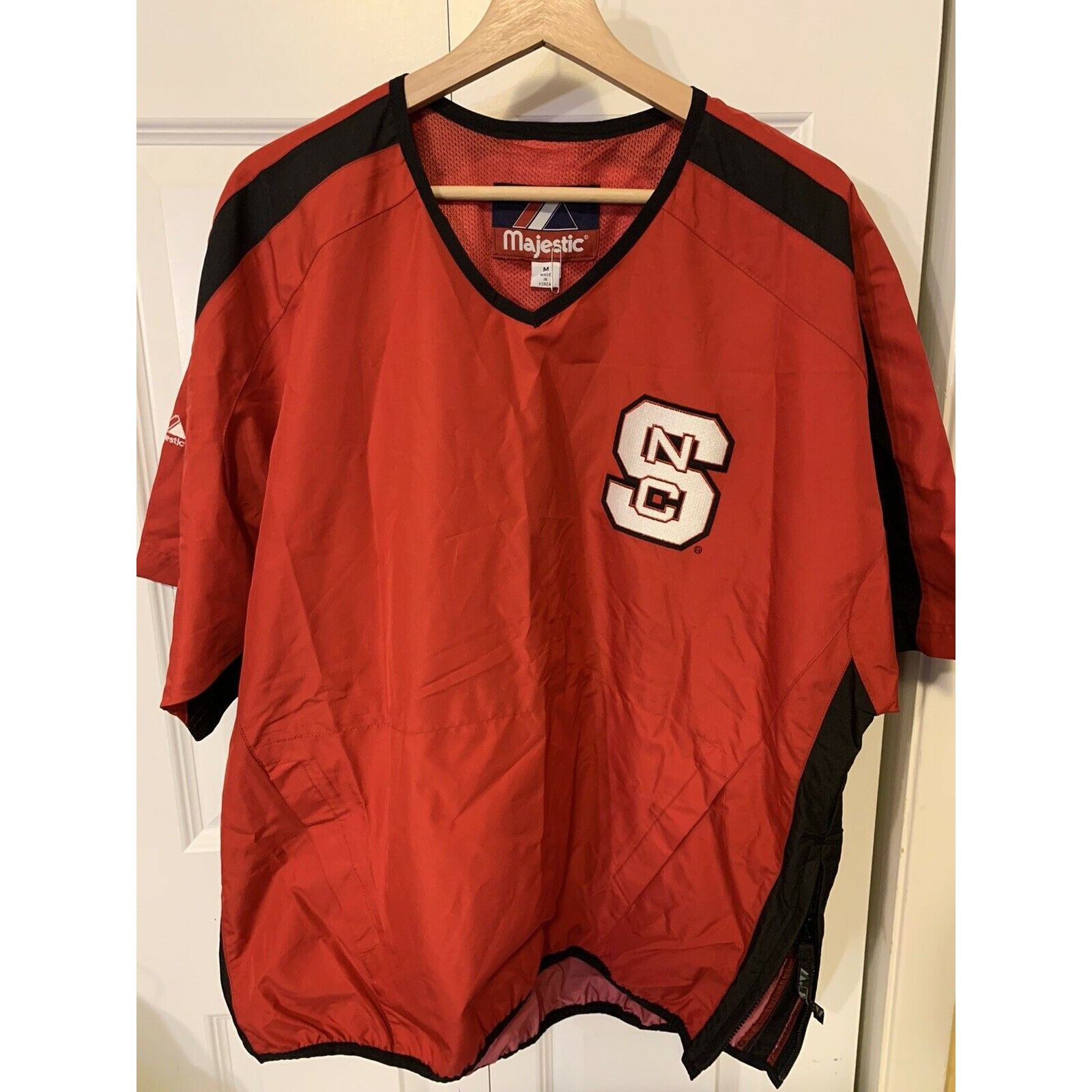 Majestic Majestic NC STATE Sz M BASEBALL WARM UP Pullover Side ZIP JA Size US M / EU 48-50 / 2 - 6 Thumbnail