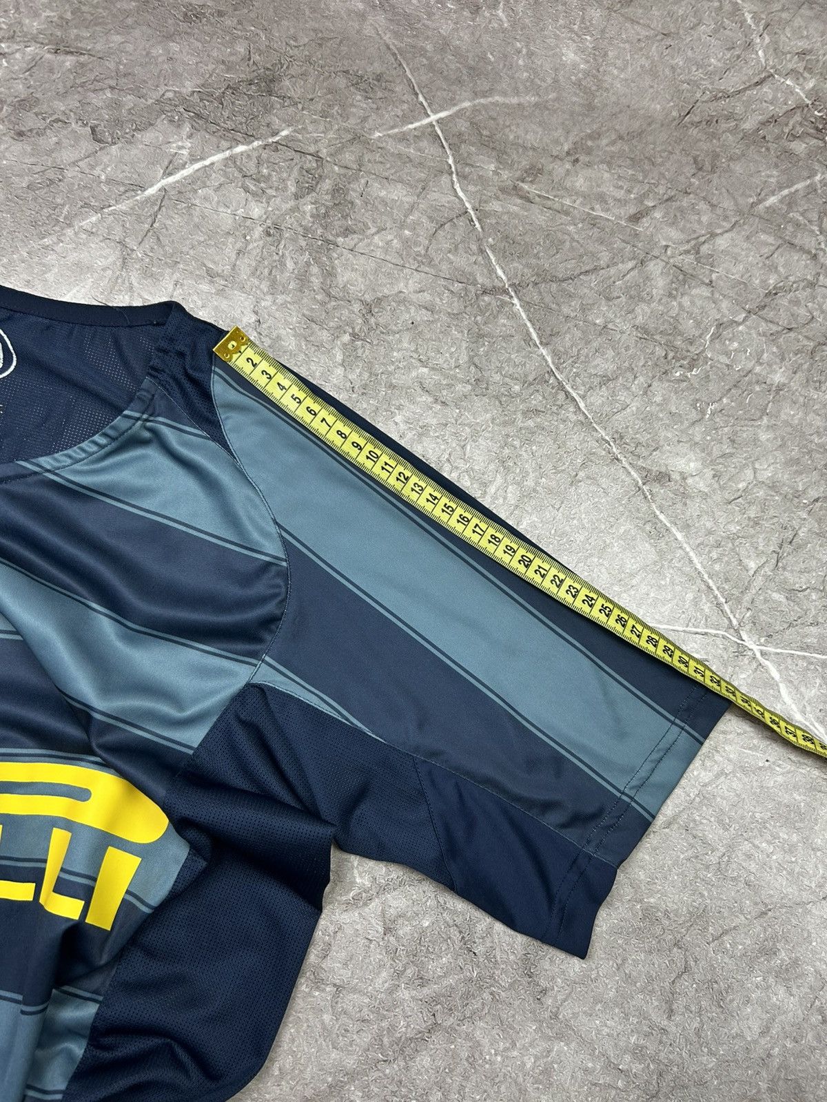 Nike Nike Adriano Inter Milan 2004 2005 2006 Third Soccer Jersey Size US M / EU 48-50 / 2 - 17 Thumbnail