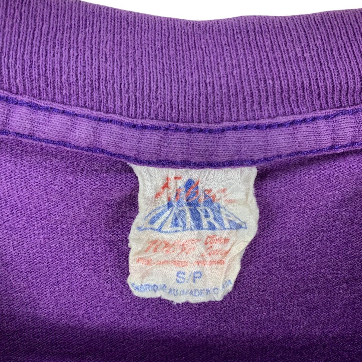 Vintage Vintage 90s BANFF CANADA Hiking Swimming Camping Tshirt Size US S / EU 44-46 / 1 - 6 Thumbnail