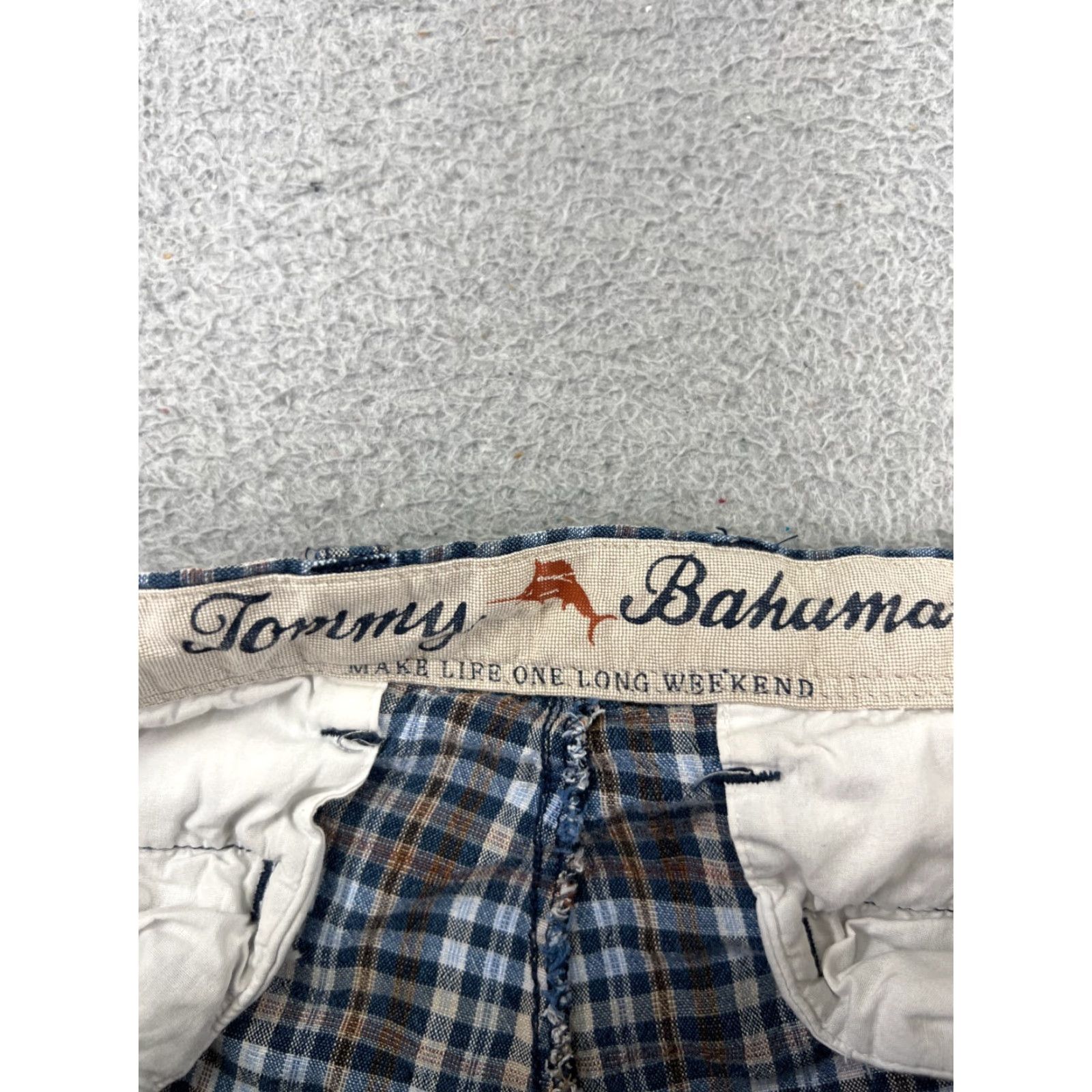 Tommy Bahama Tommy Bahama Shorts Men 36 Blue Beige Plaid Linen Tencel Blend Golf Golfer Chino Size US 33 - 3 Thumbnail