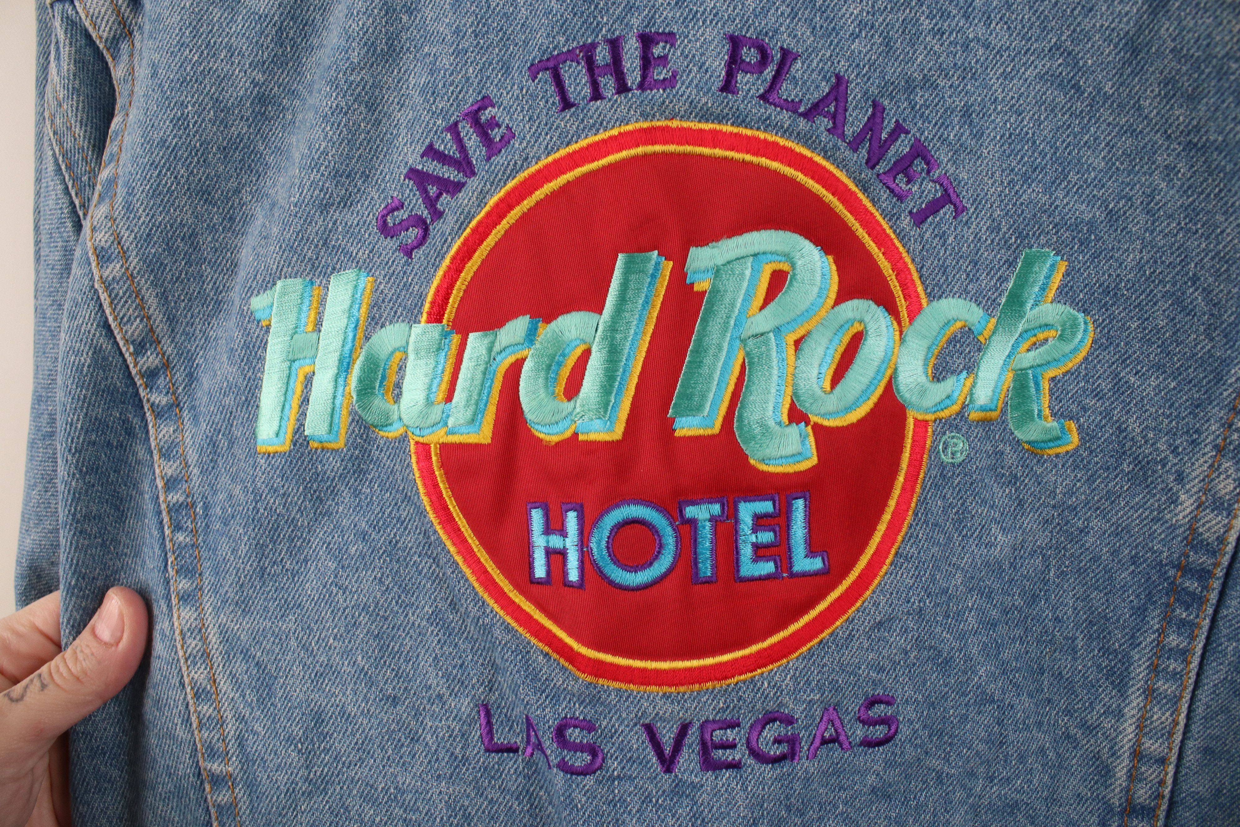 Hard Rock Cafe Vintage 90s Hard Rock Cafe Las Vegas Denim Trucker Jacket Size L / US 10 / IT 46 - 14 Thumbnail