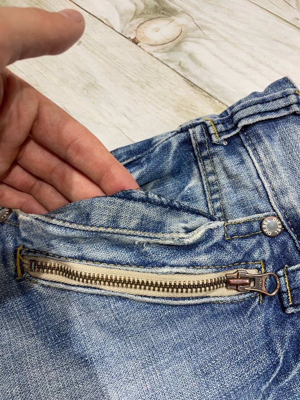Diesel Vintage Diesel Denim Jeans Big Logo 90s Size US 30 / EU 46 - 3 Thumbnail