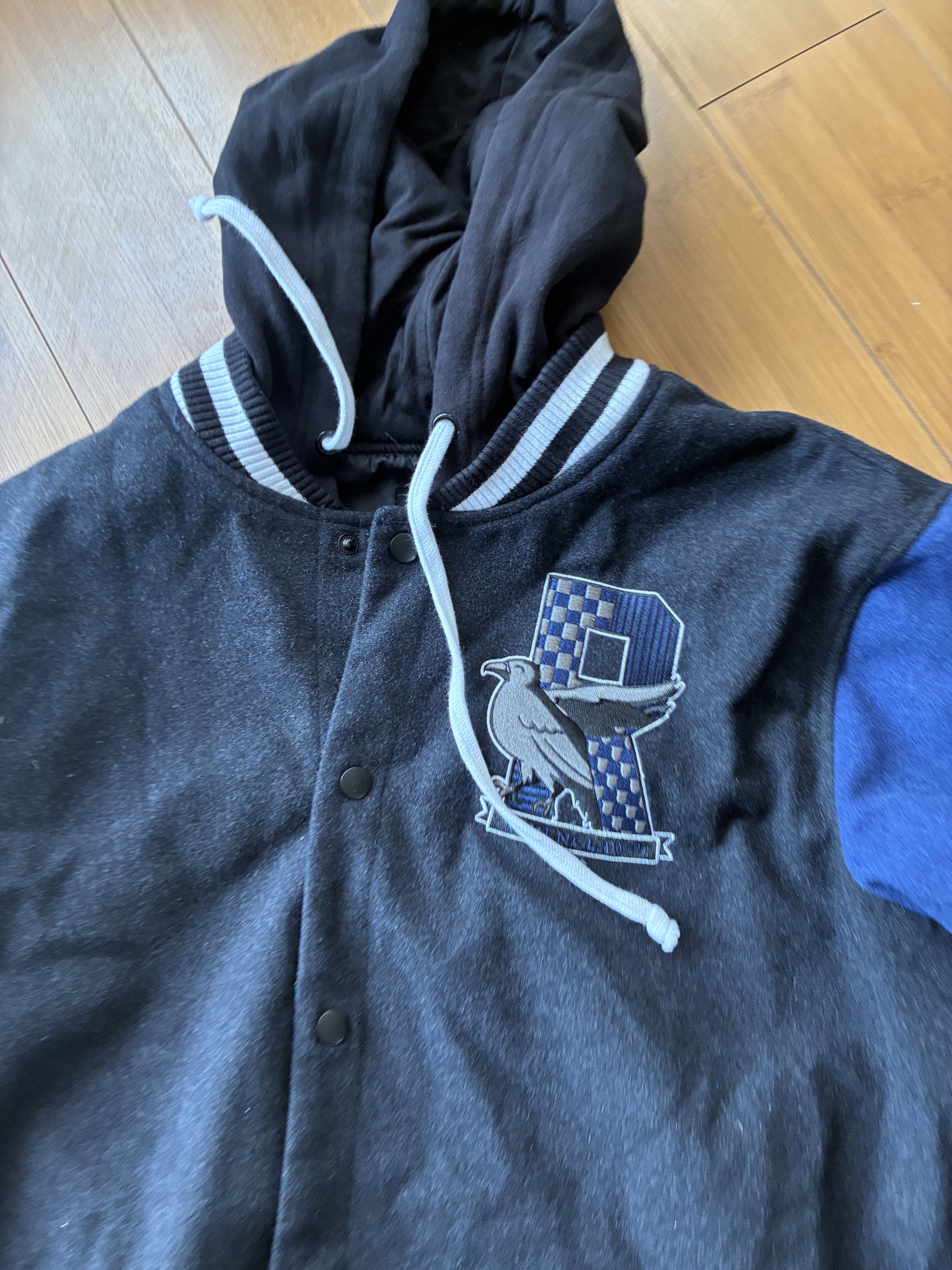 Warner Bros Harry Potter Ravenclaw Varsity Jacket Black Men's Large Size US L / EU 52-54 / 3 - 3 Thumbnail