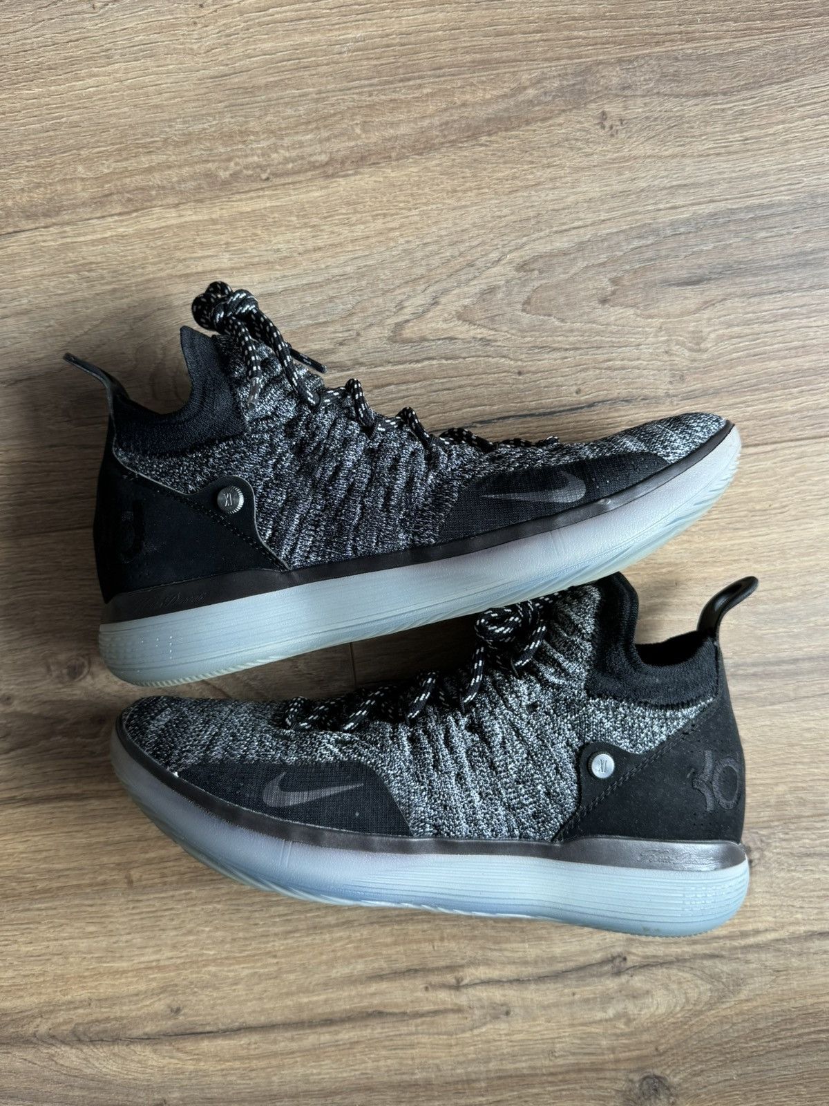 Nike Nike KD 11 Still KD Size US 10.5 / EU 43-44 - 2 Thumbnail